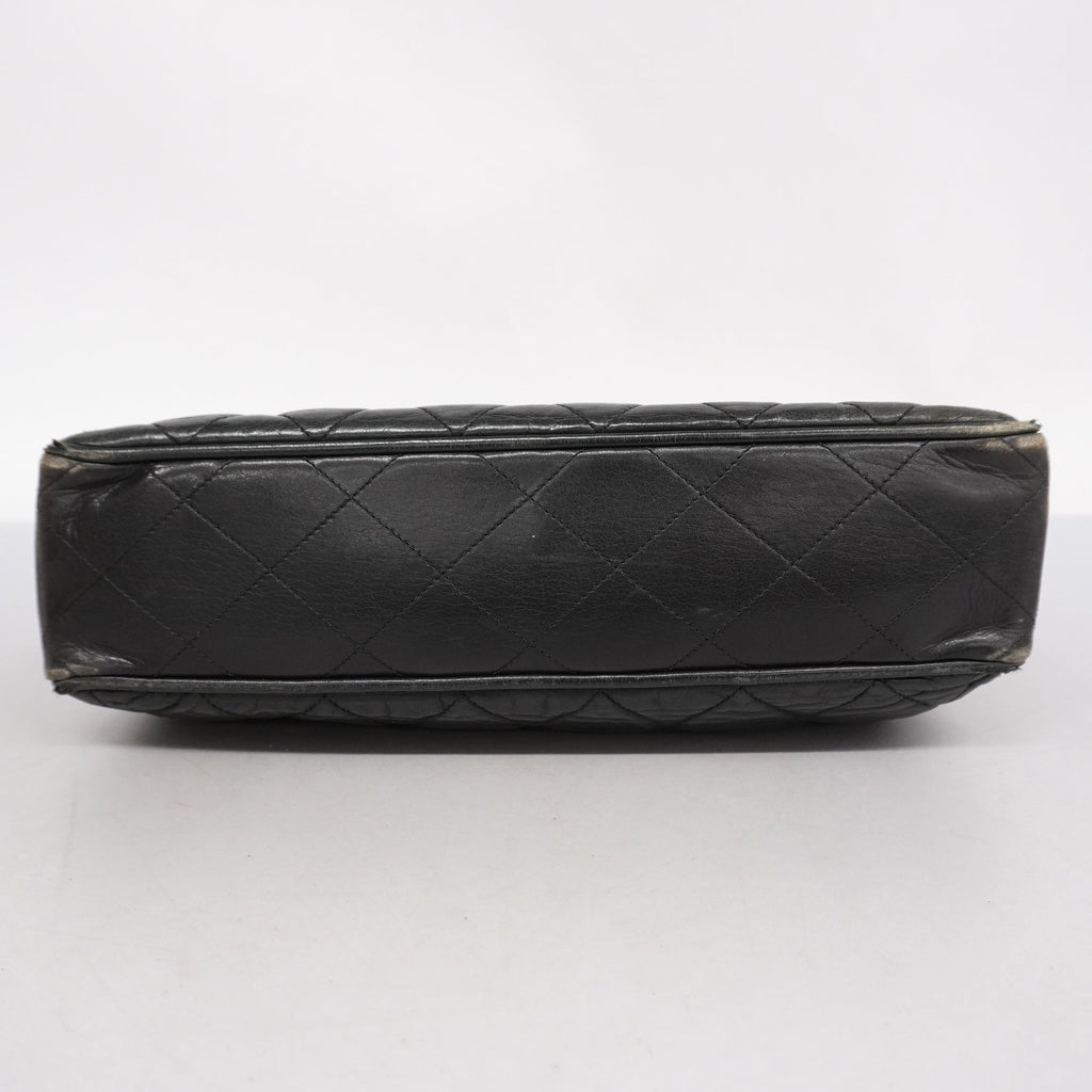 CHANELAuth  Matelasse Chain Shoulder Women's Leather Shoulder Bag Black