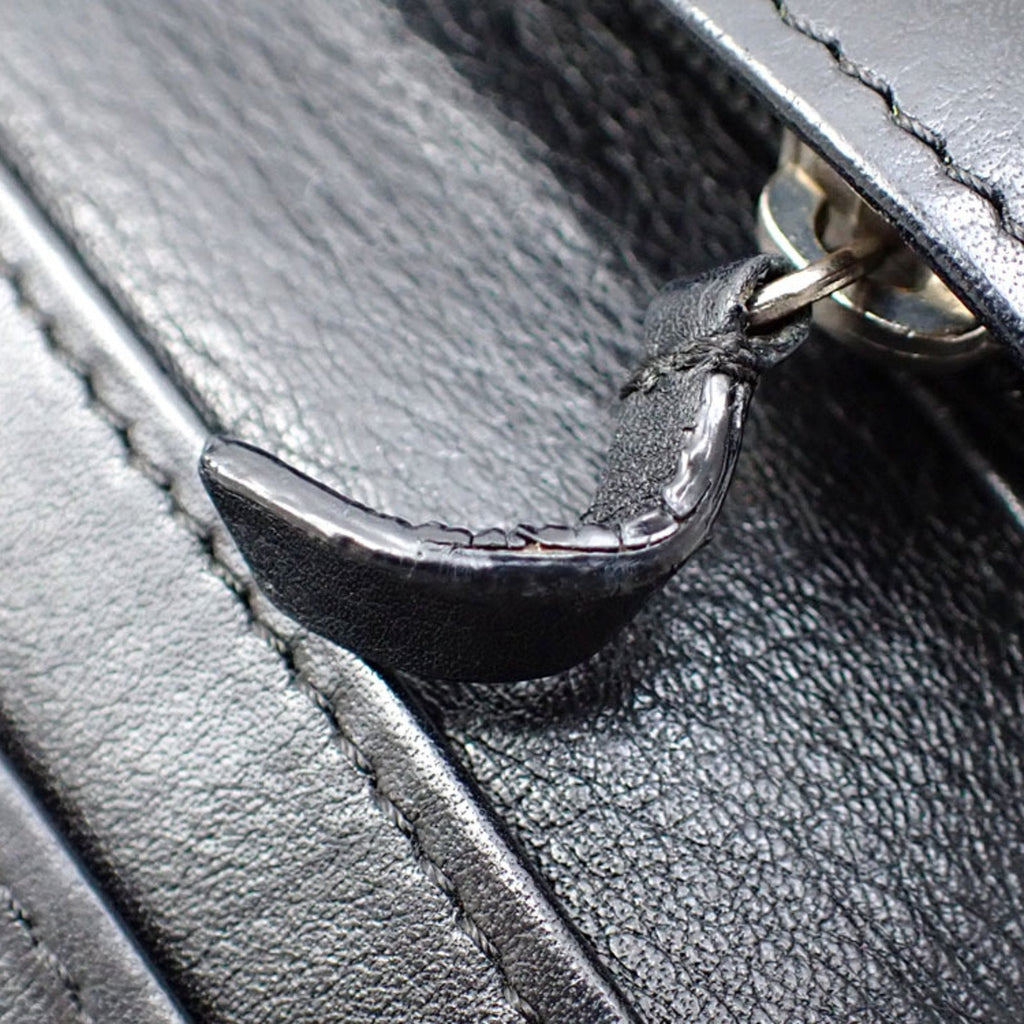 CHANEL Bifold Long Wallet V Stitch Women's Black Lambskin A31509 Coco Mark Leather