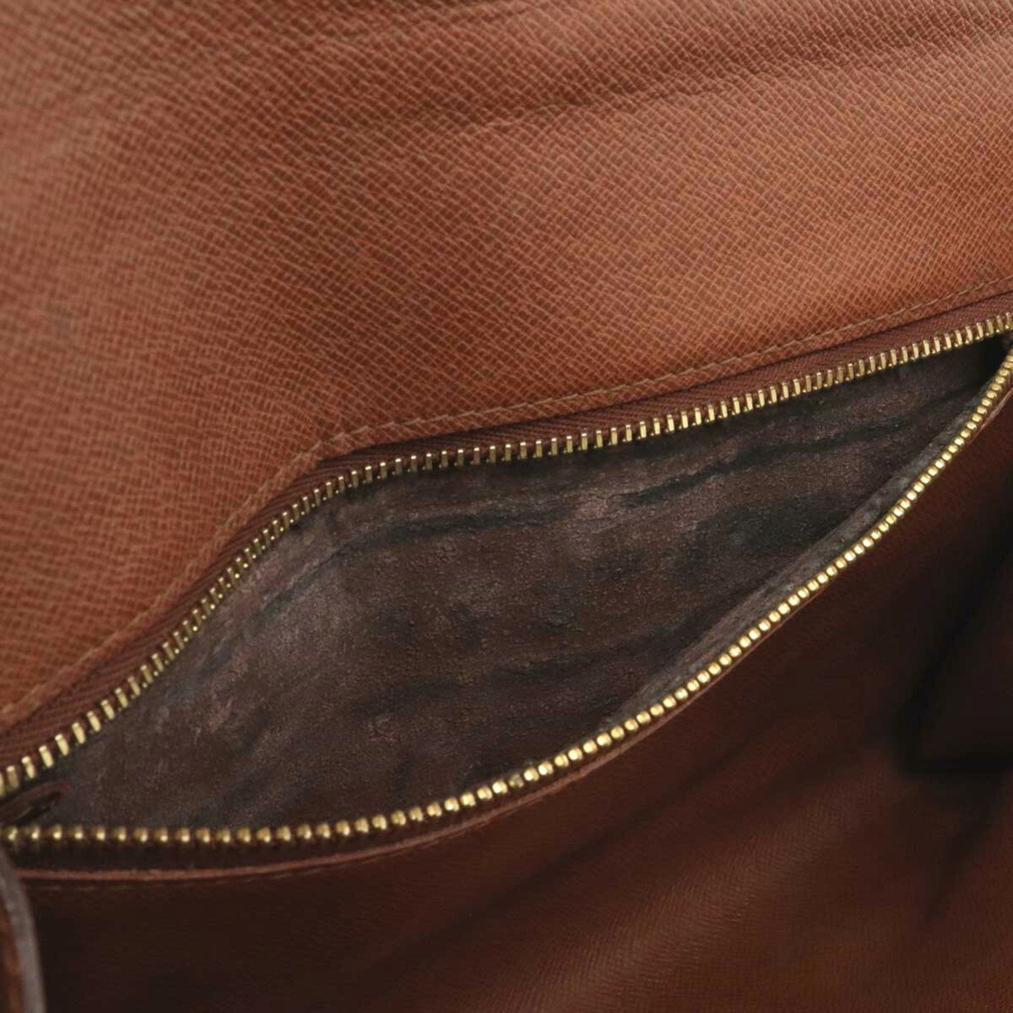 Louis Vuitton Monogram Bordeaux Shoulder Bag Clutch Second M51797