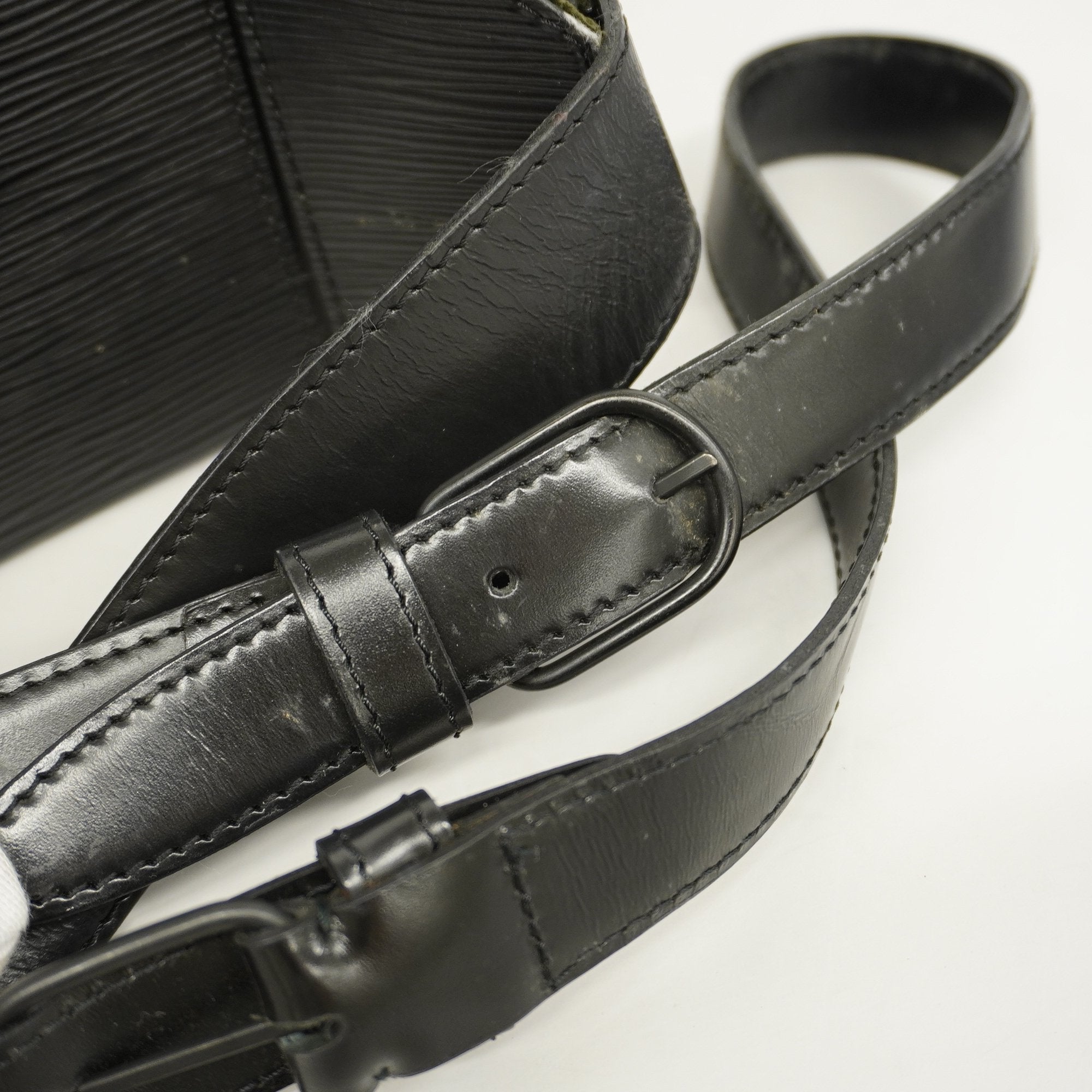 LOUIS VUITTONAuth  Epi Sucksaw M80161 Women's Shoulder Bag Noir