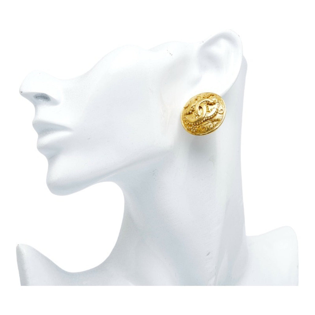 CHANEL coco mark round earrings gold plated ladies