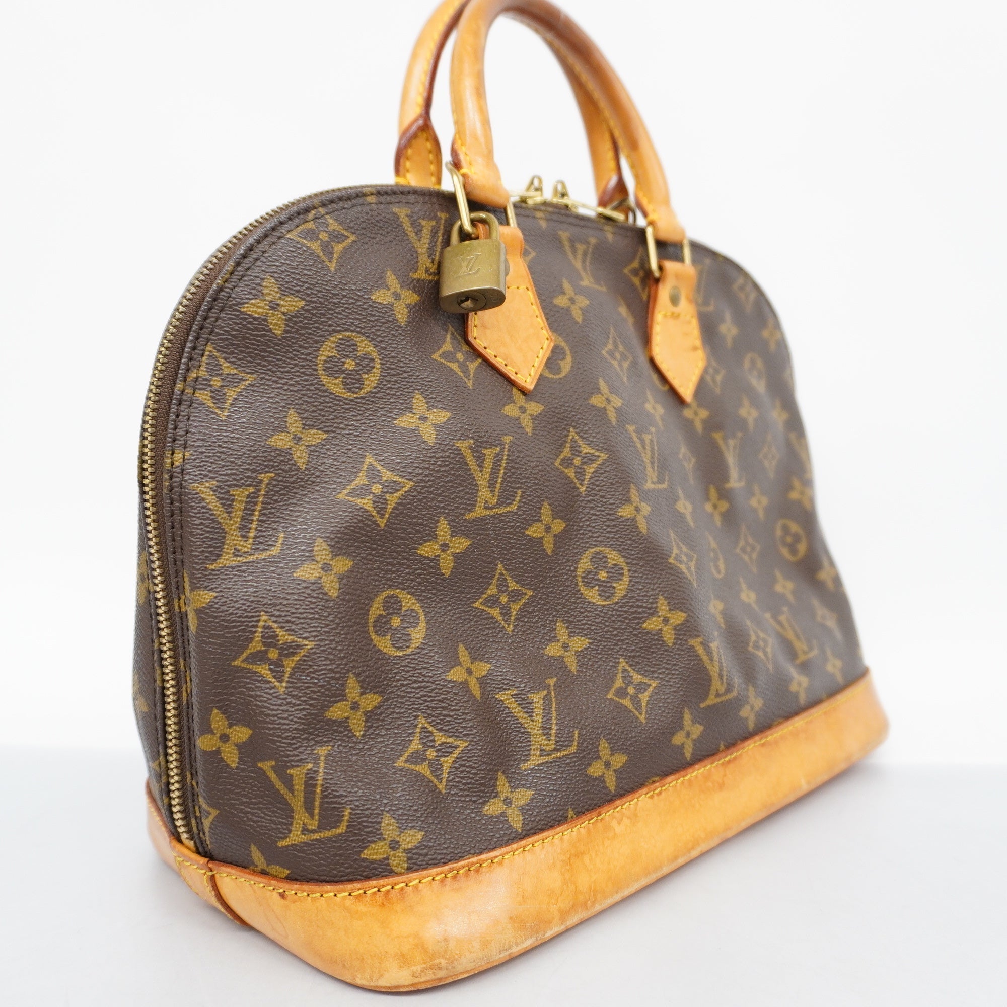LOUIS VUITTONAuth  Monogram ALMA M51130 Women's Handbag