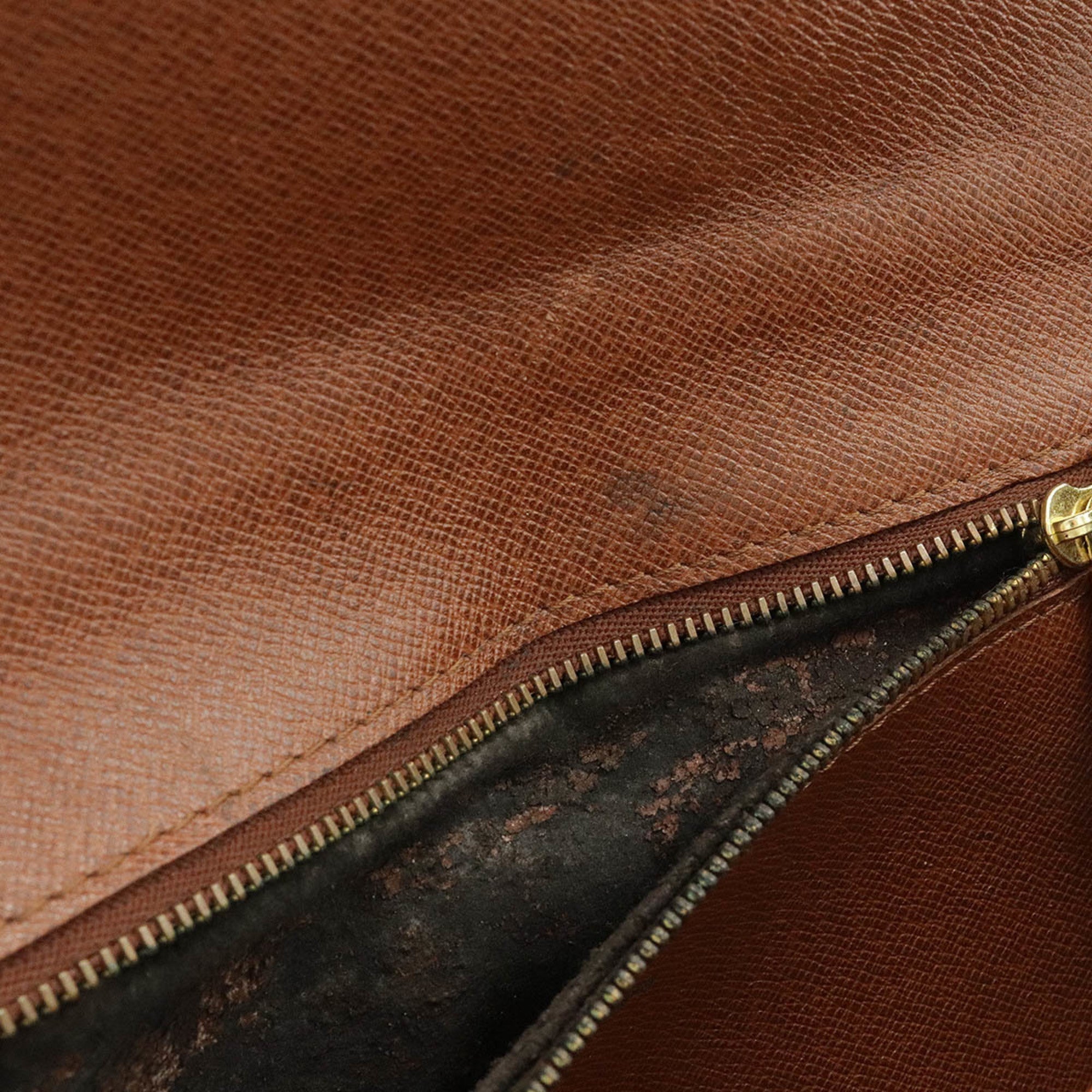 Louis Vuitton Monogram Bordeaux 24 Shoulder Bag Clutch Second M51798