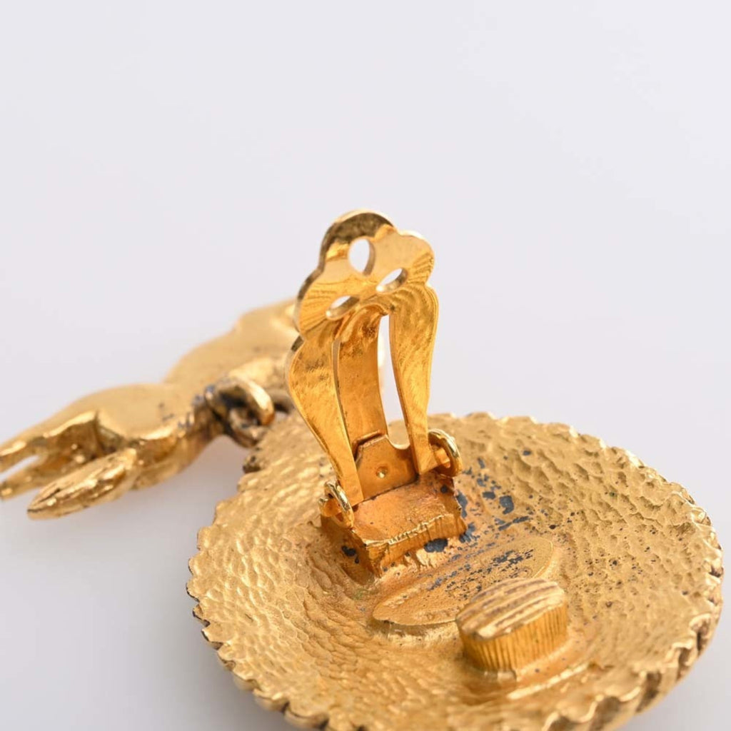 CHANEL horse here mark earrings gold ladies