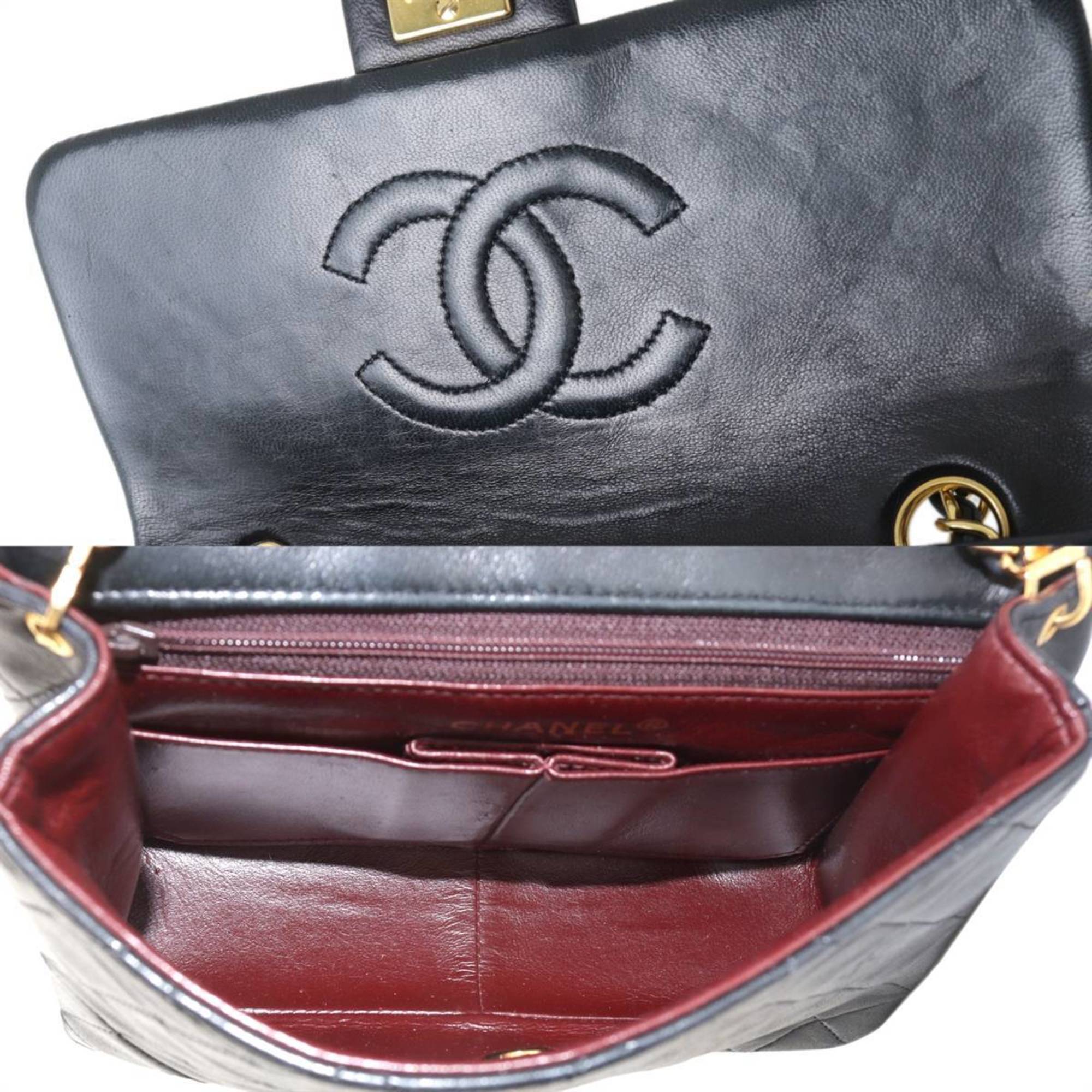 CHANEL Matelasse 20 Chain Shoulder Bag 7 Digits Circa 1990 Lambskin Black x Gold NT