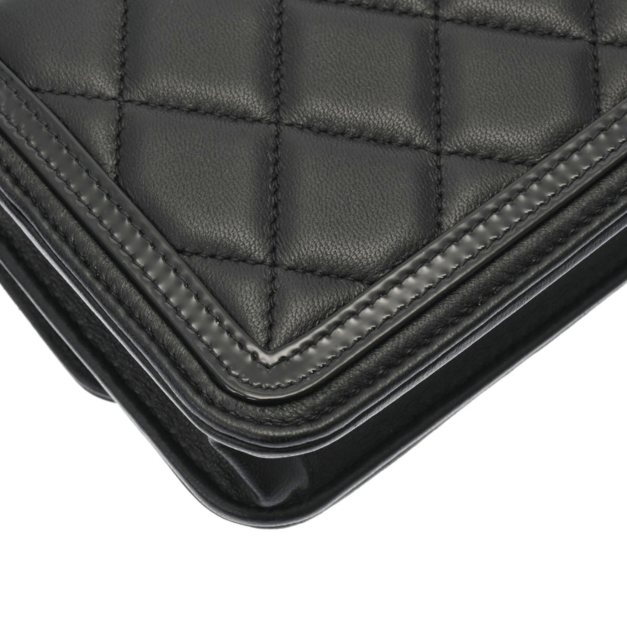 CHANEL Matelasse Phone Case Black AP3559 Ladies Lambskin Enamel Shoulder Bag