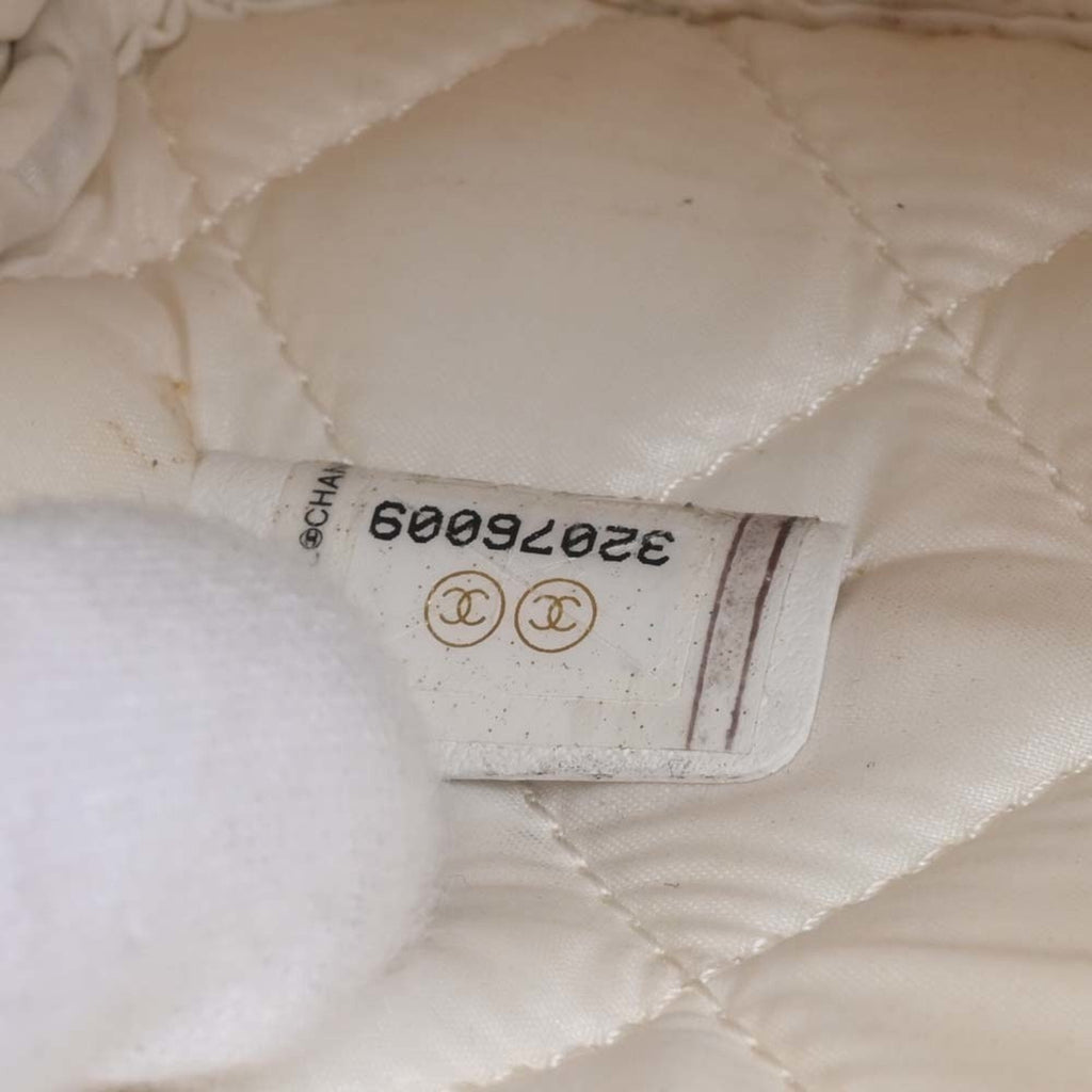 CHANEL Caviar Skin Matelasse Coco Mark Pouch White Ladies