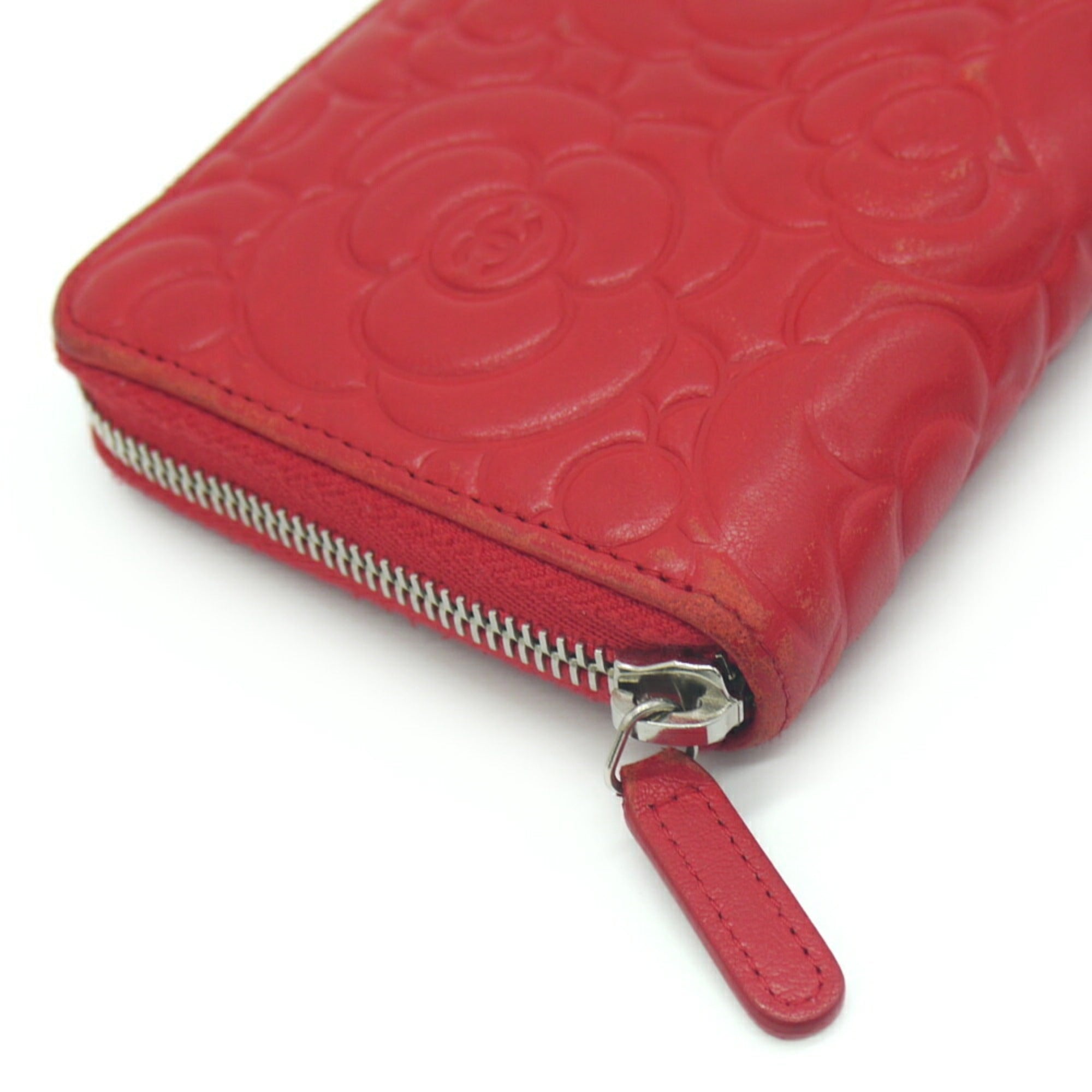 CHANEL camellia embossed round long wallet lambskin red A82281