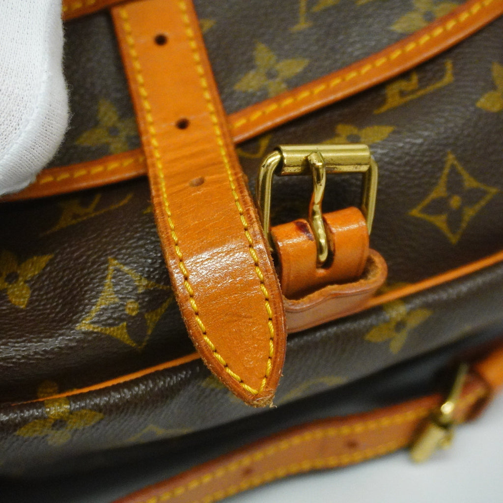 LOUIS VUITTONAuth  Monogram Saumur 30 M42256 Women's Shoulder Bag