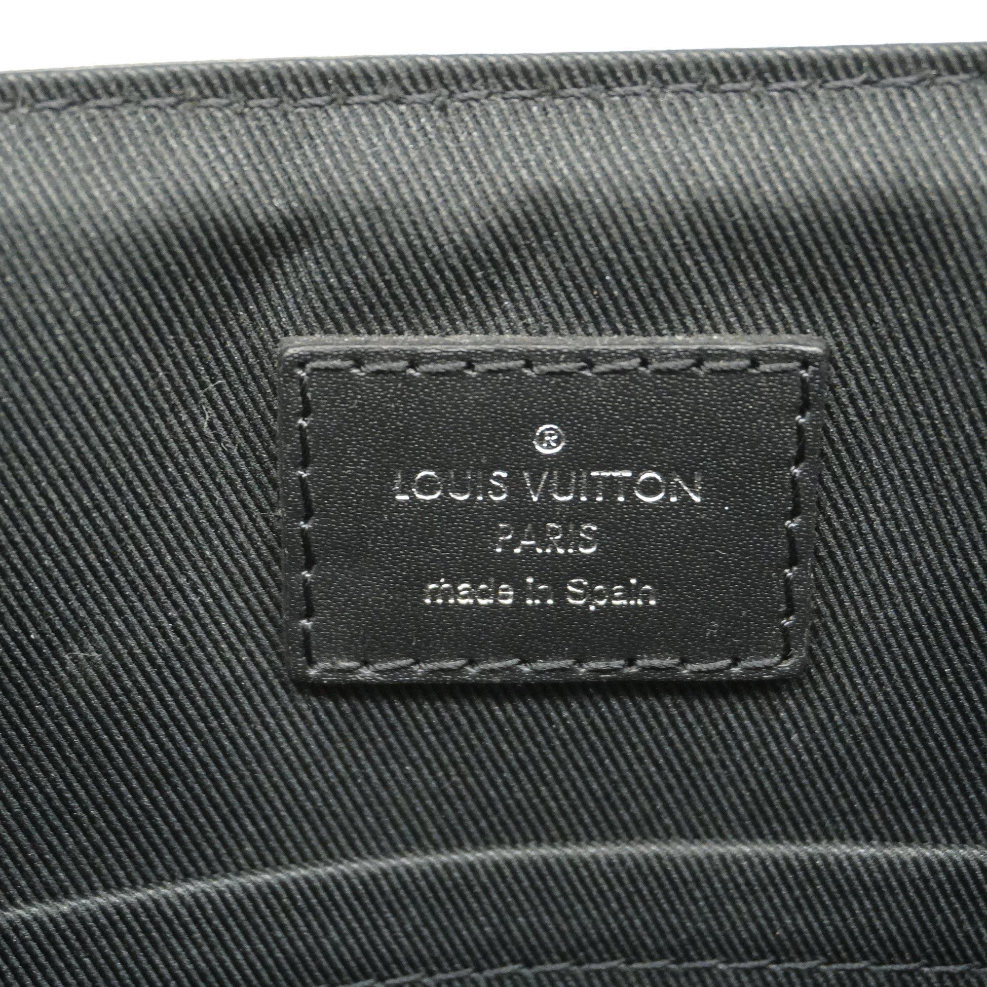 LOUIS VUITTONAuth  Damier Graphite District PM N41028 Men's Shoulder Bag