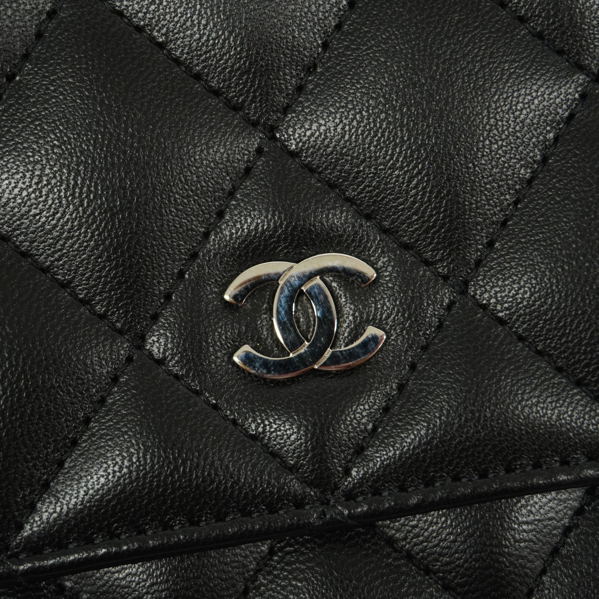 CHANELAuth  Matelasse Chain Shoulder Gold Hardware Women's Lambskin Black