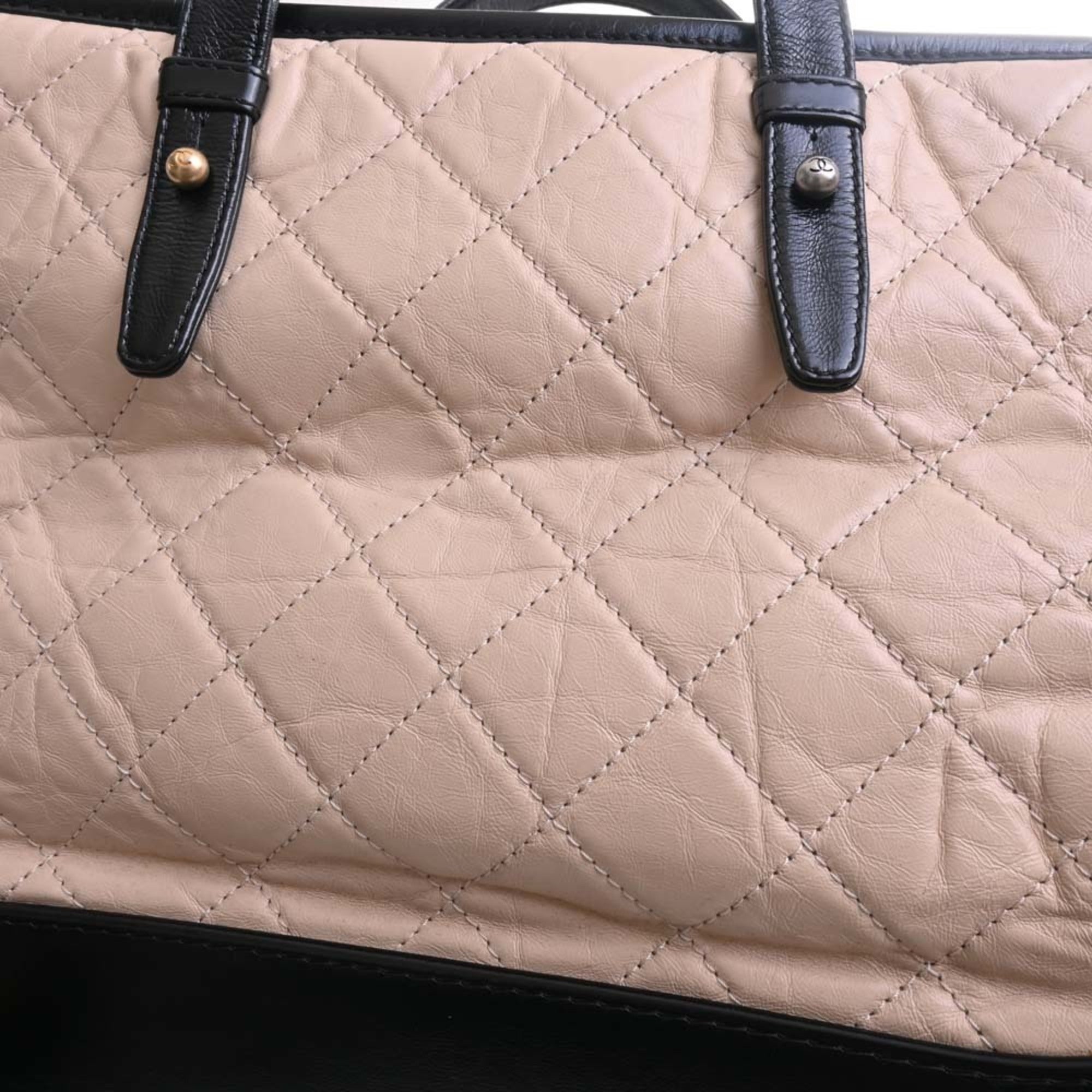 CHANEL Leather Gabriel de Cocomark Shoulder Bag Beige/Black Ladies