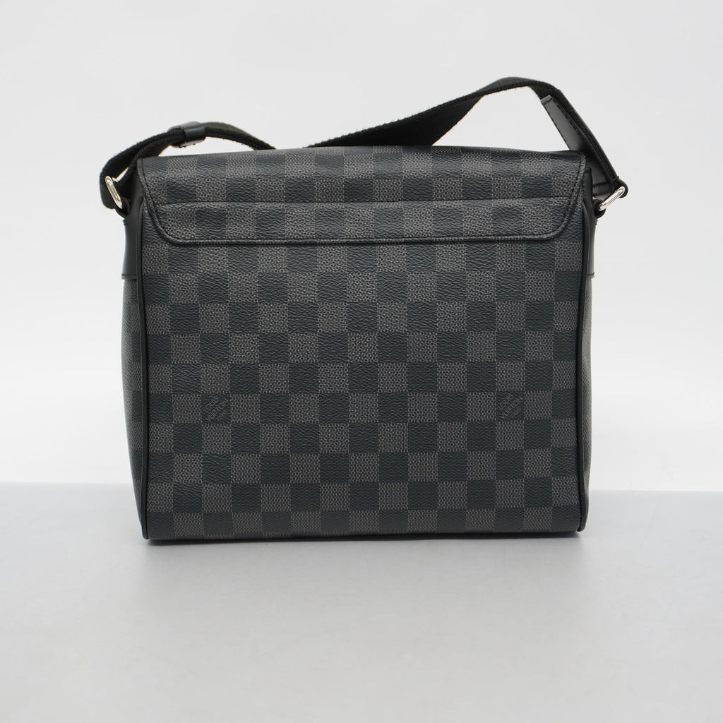 LOUIS VUITTONAuth  Damier Graphite District PM N41028 Men's Shoulder Bag