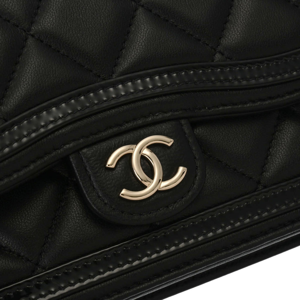CHANEL Matelasse Phone Case Black AP3559 Ladies Lambskin Enamel Shoulder Bag