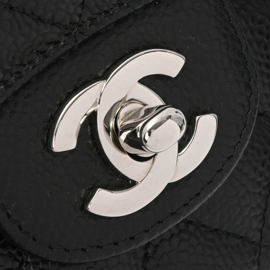CHANEL matelasse W flap chain shoulder 25cm black A01112 ladies caviar skin bag