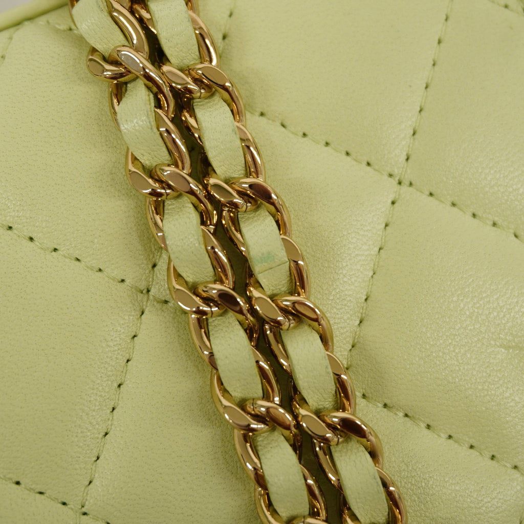 CHANELAuth  Matelasse Chain Shoulder Lambskin Women's Leather Shoulder Bag