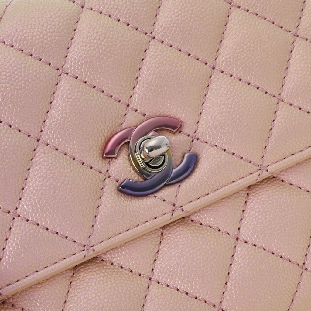 CHANEL Matelasse XS Metallic Pink Gradient Metal Fittings Women's Caviar Skin Bag