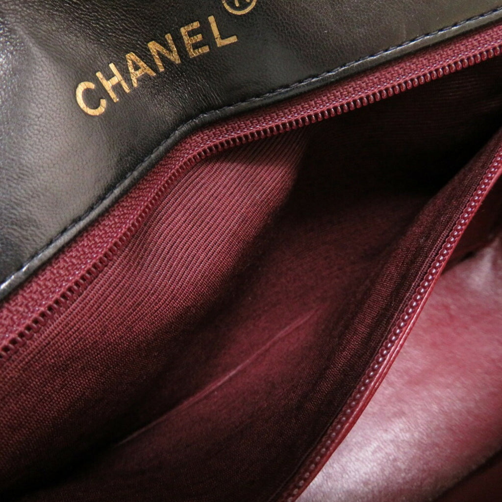 CHANEL Diana 22 Lambskin Black No. 4 Gold Chain Shoulder Bag Matelasse Coco Mark Turnlock
