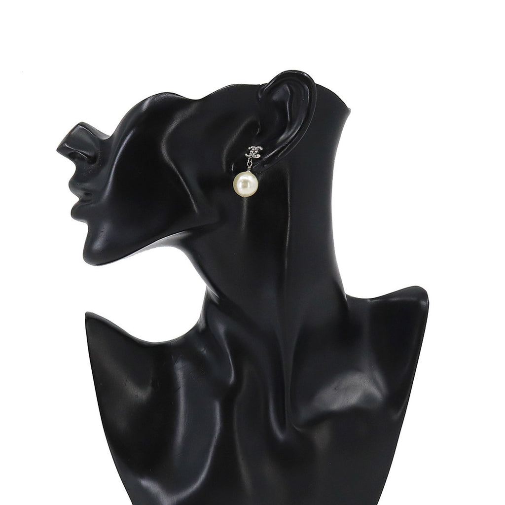 CHANEL Cocomark Fake Pearl Rhinestone Earrings Swing Silver A20V Accessories