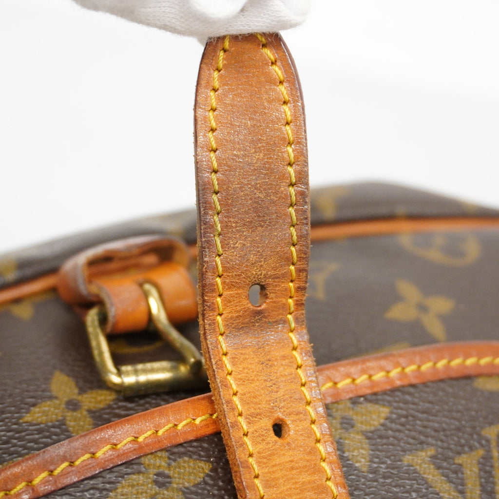 LOUIS VUITTONAuth  Monogram Saumur 30 M42256 Women's Shoulder Bag