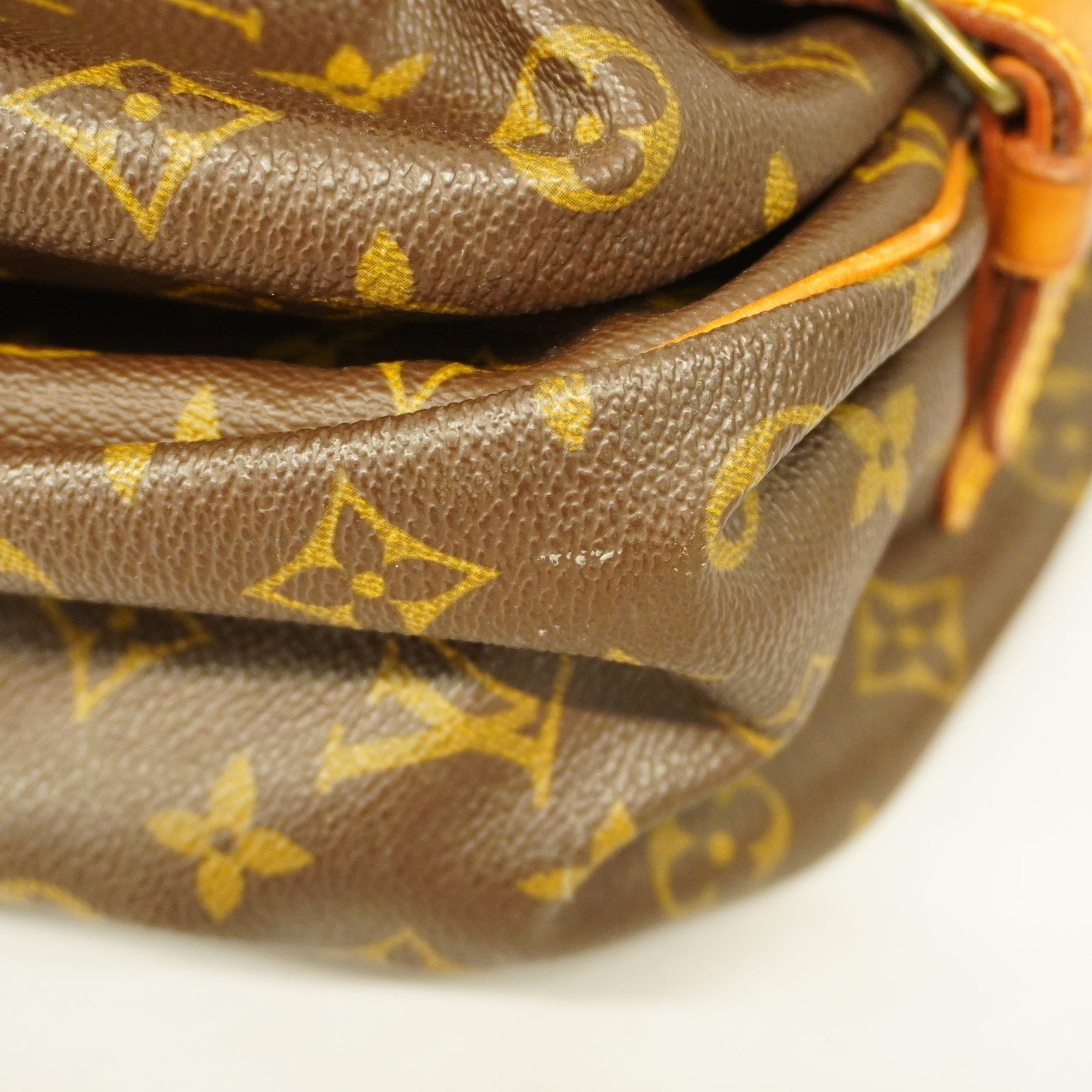 LOUIS VUITTONAuth  Monogram Saumur 35 M42254 Women's Shoulder Bag