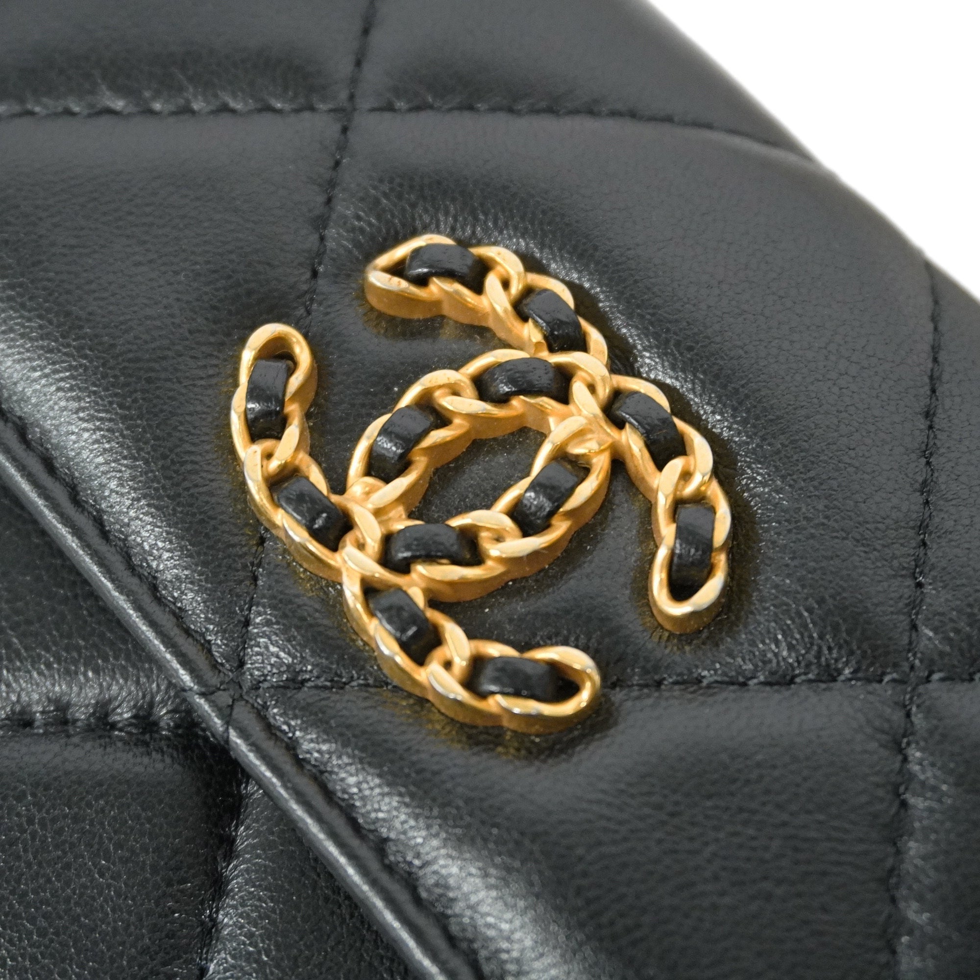 CHANELAuth  Matelasse Chain Shoulder Women's Leather Shoulder Bag Black