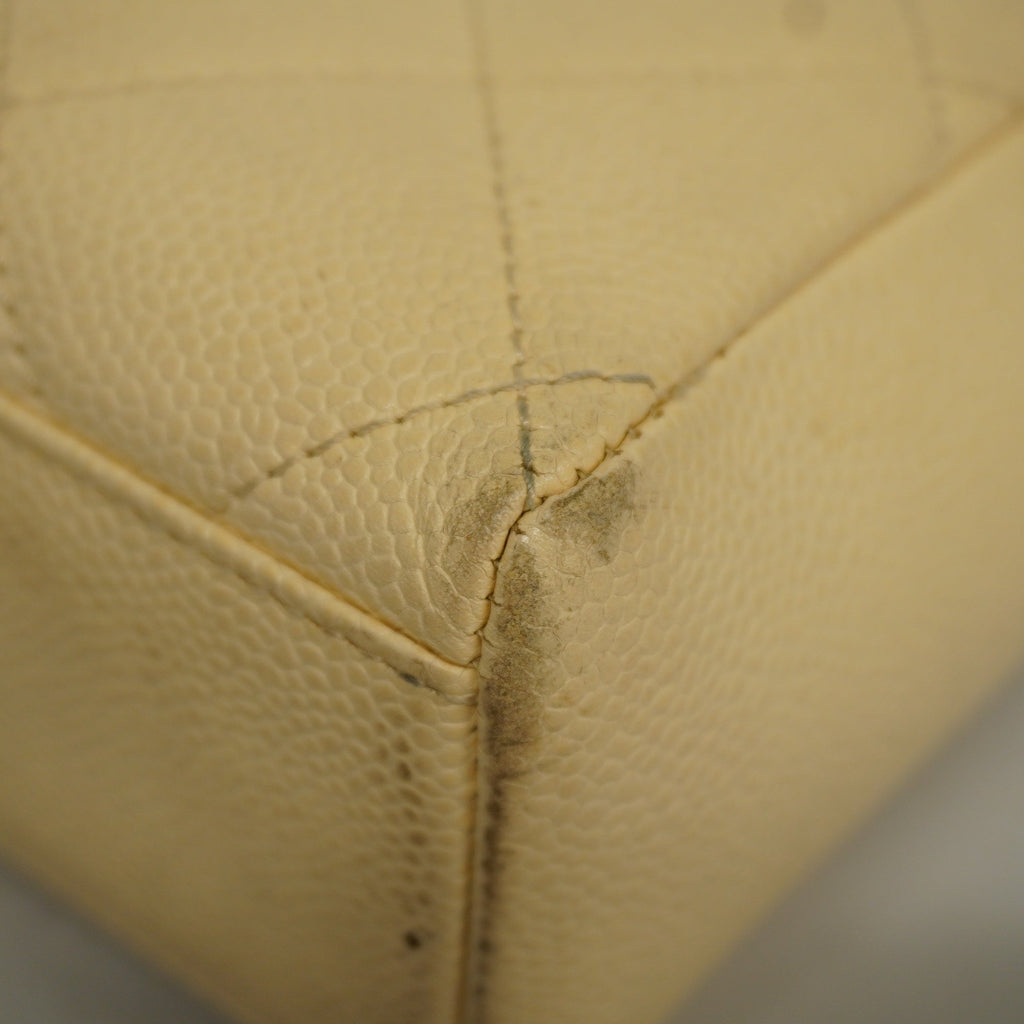 CHANEL[3ae5076]   Shoulder Bag Matelasse Chain Shoulder Caviar Skin Ivory Gold metal
