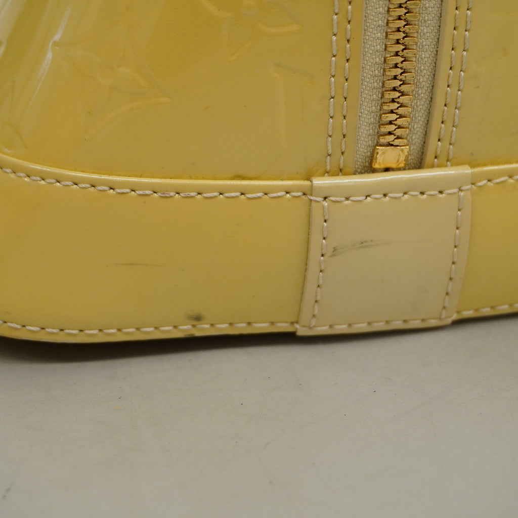LOUIS VUITTONAuth  Monogram Vernis Alma GM M91450 Women's Handbag Blanc Corail