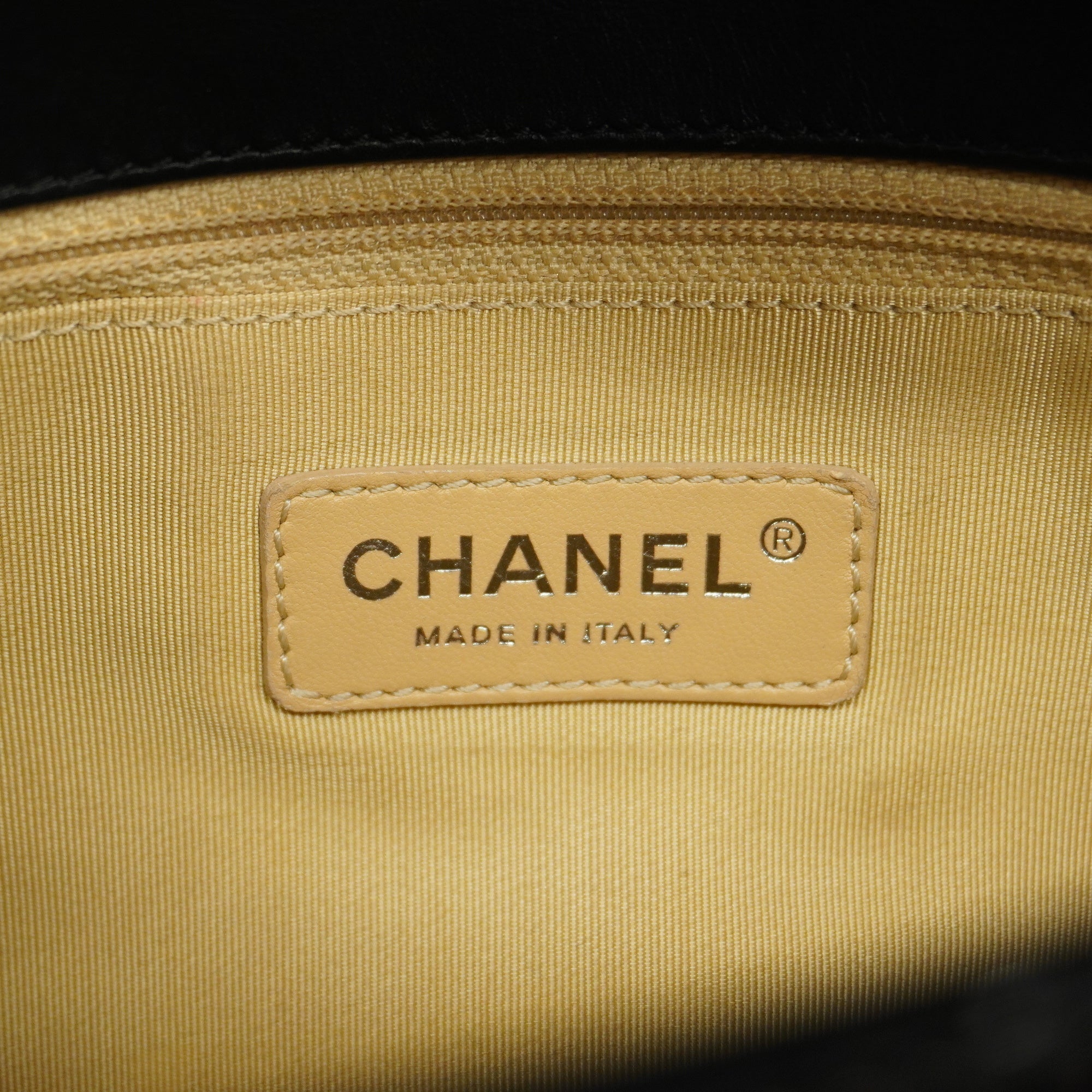 CHANELAuth  Matelasse Boy  Chain Shoulder Women's Shoulder Bag