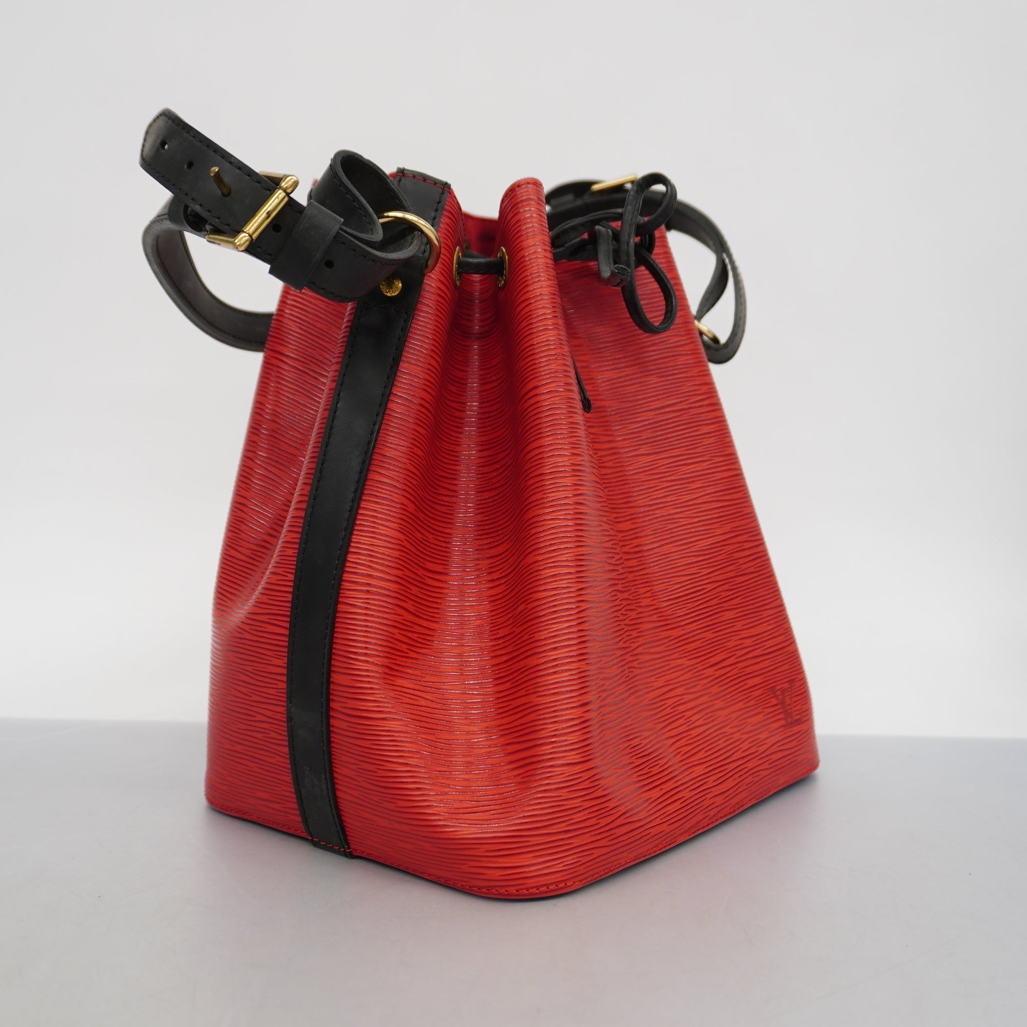 LOUIS VUITTONAuth  Epi Petit Noe M44172 Women's Shoulder Bag Castilian Red,Noir