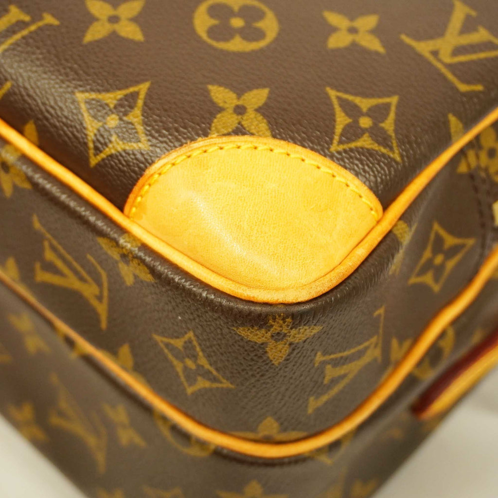 LOUIS VUITTONAuth  Monogram Nile M45244 Women's Shoulder Bag