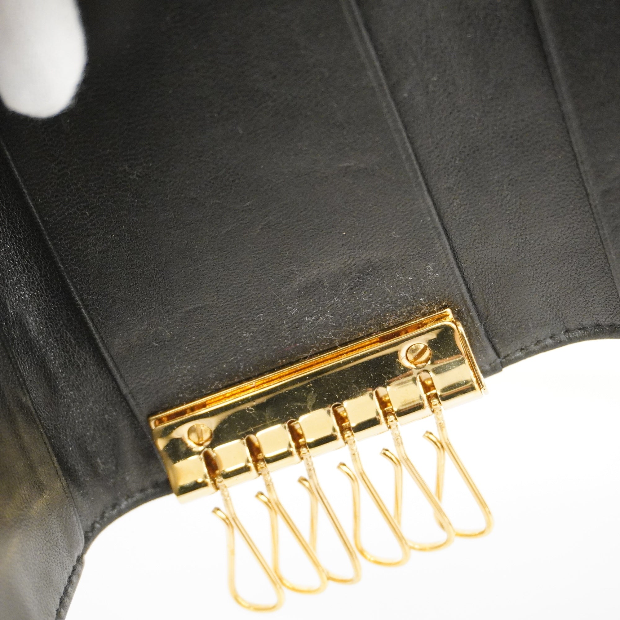 CHANELAuth  Chocolate Bar Key Case Gold Hardware Women's Leather Key Case Black
