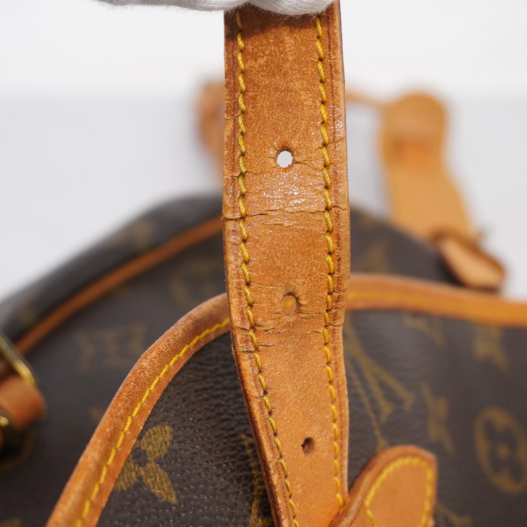 LOUIS VUITTONAuth  Monogram Saumur 30 M42256 Women's Shoulder Bag