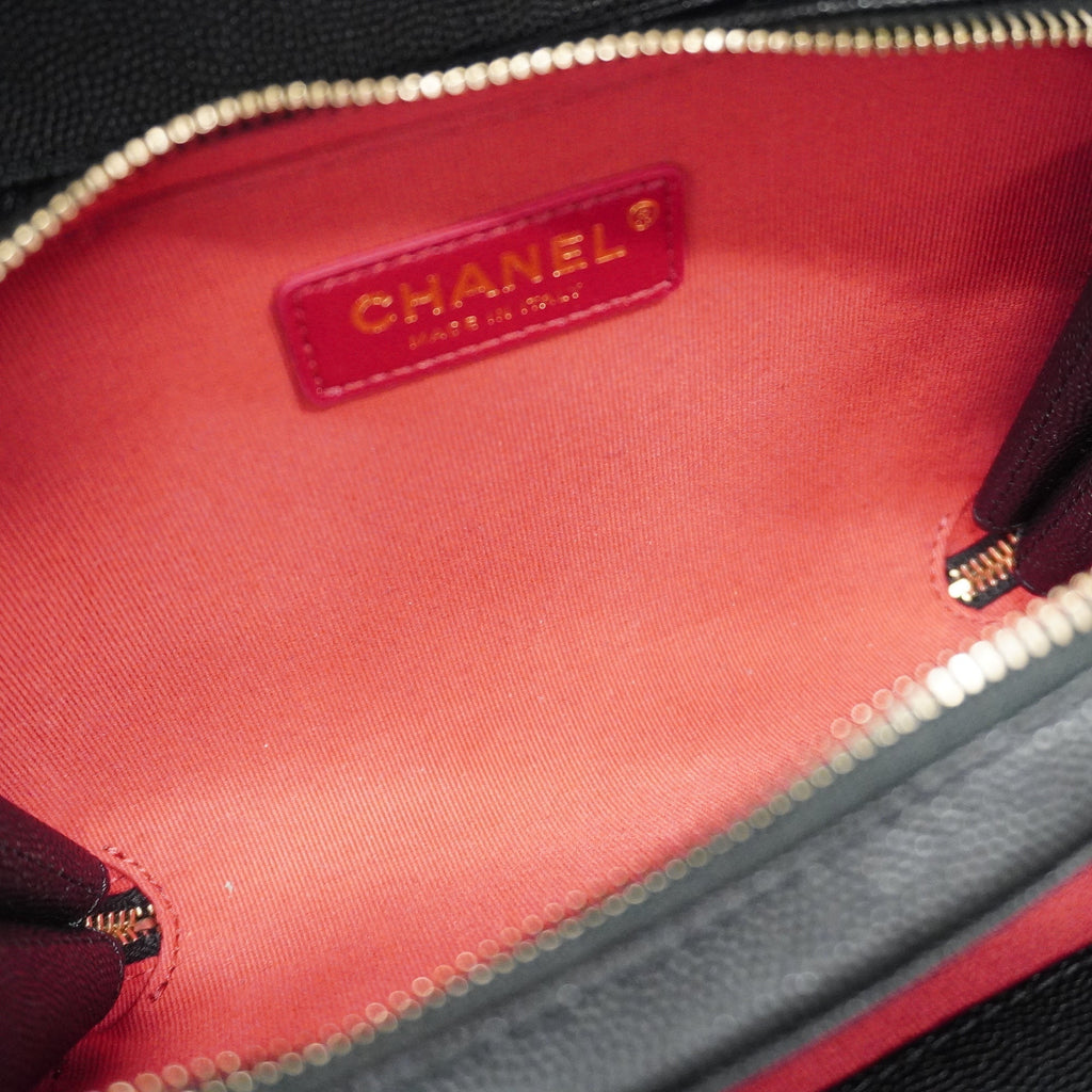 CHANELAuth  Matelasse Chain Shoulder Women's Caviar Leather Shoulder Bag Black