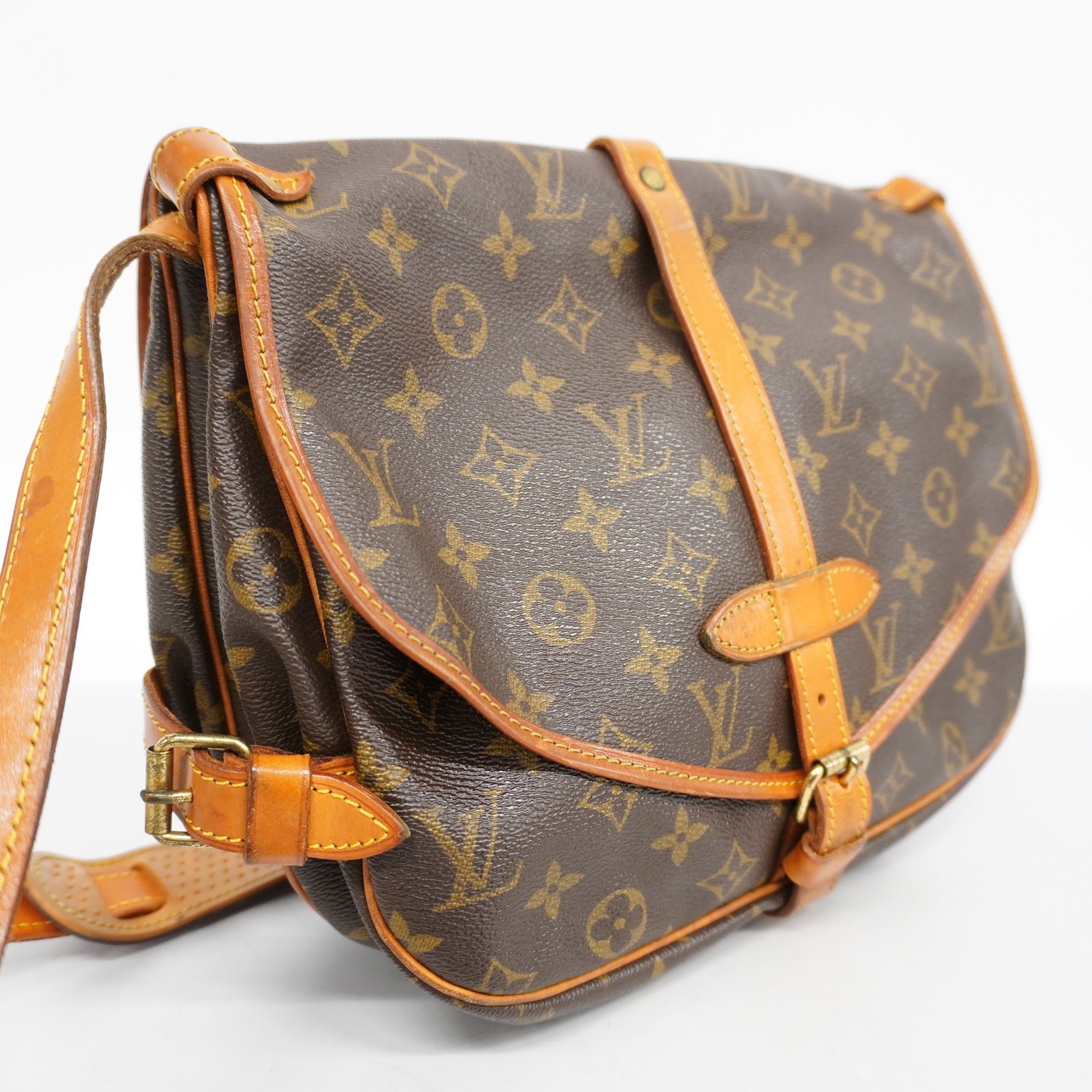 LOUIS VUITTONAuth  Monogram Saumur 30 M42256 Women's Shoulder Bag
