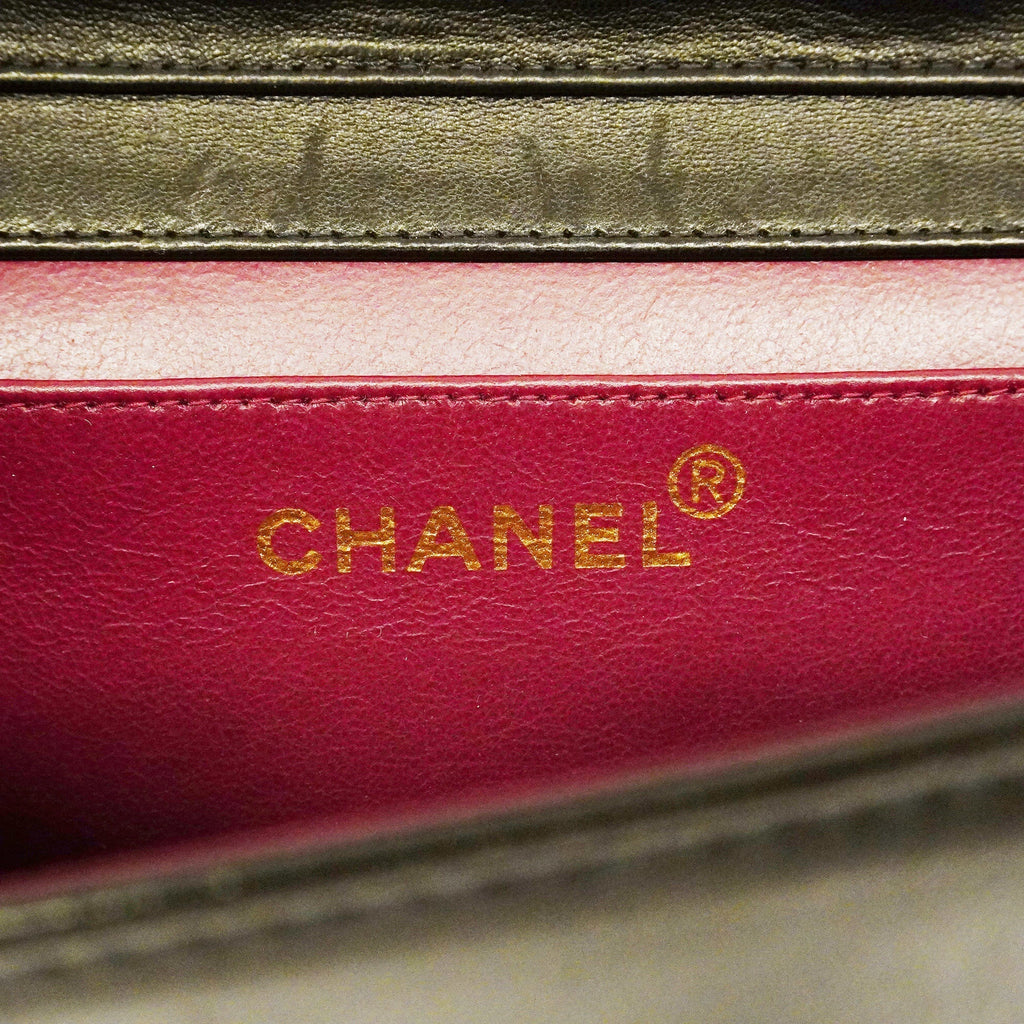 CHANEL  Matelasse Chain Shoulder Women's Leather Shoulder Bag Black