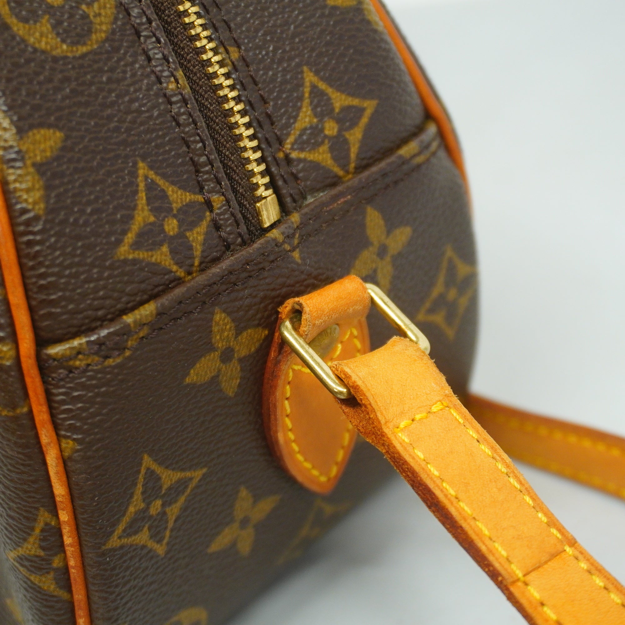 LOUIS VUITTONAuth  Monogram Blower M51221 Women's Shoulder Bag