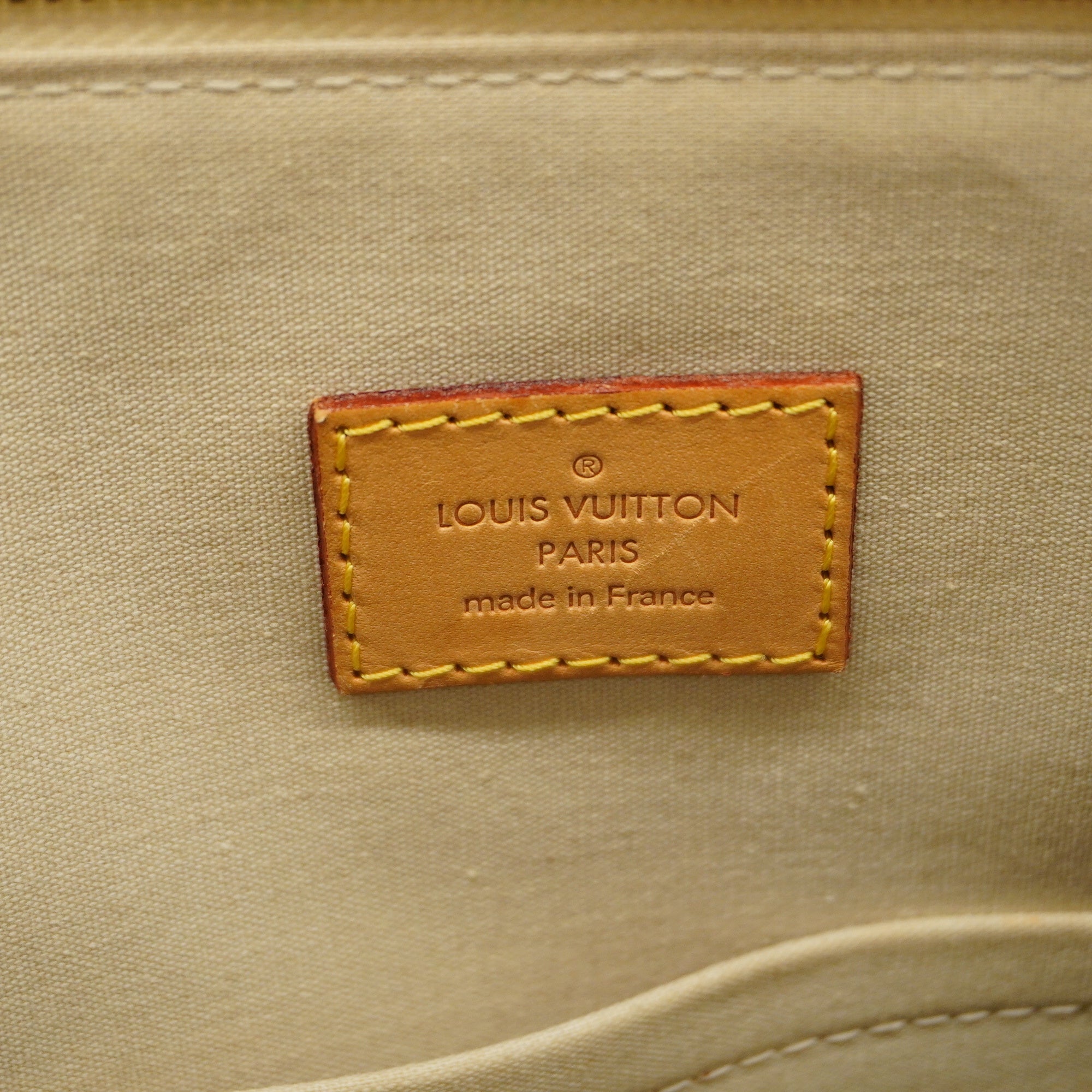 LOUIS VUITTONAuth  Monogram Vernis Alma GM M91450 Women's Handbag Blanc Corail