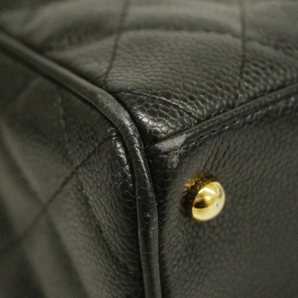 CHANELAuth  Matelasse Handbag Women's Caviar Leather Black