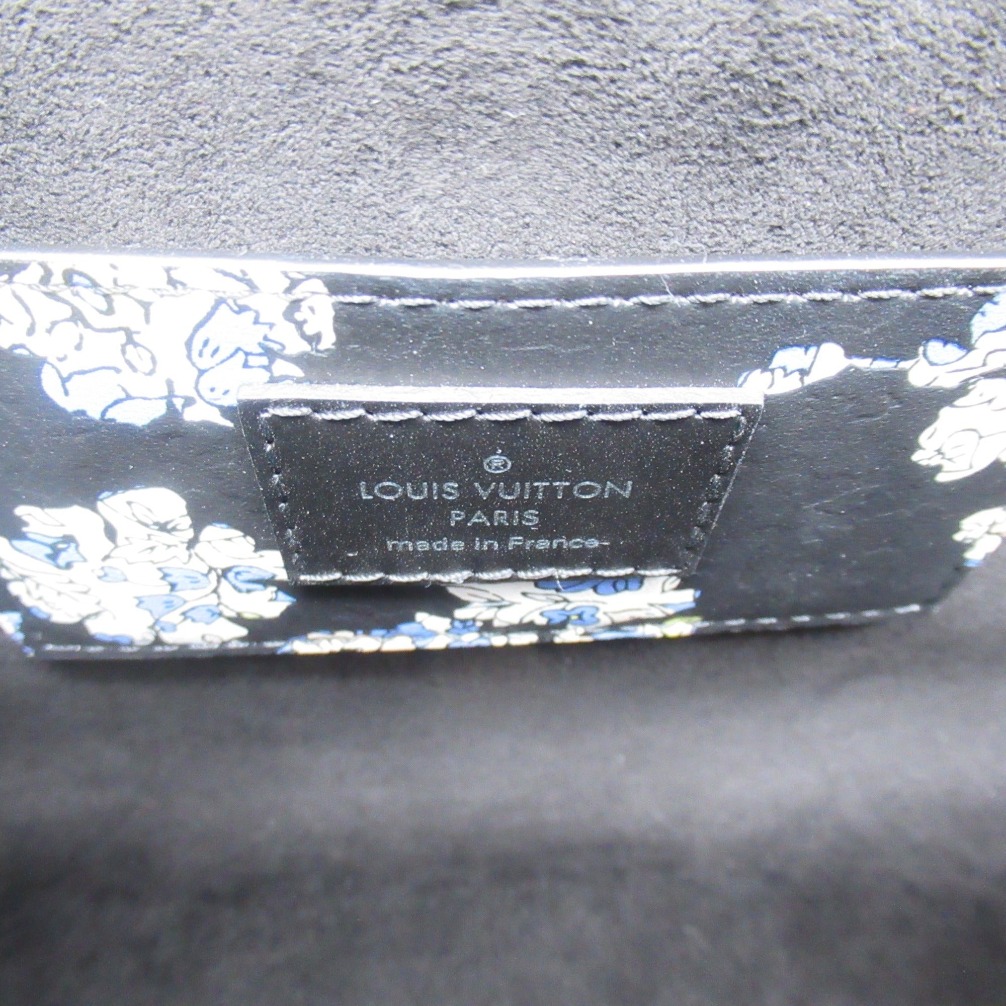 LOUIS VUITTON Twist MM Shoulder Bag Black Calfskin [cowhide] M55037