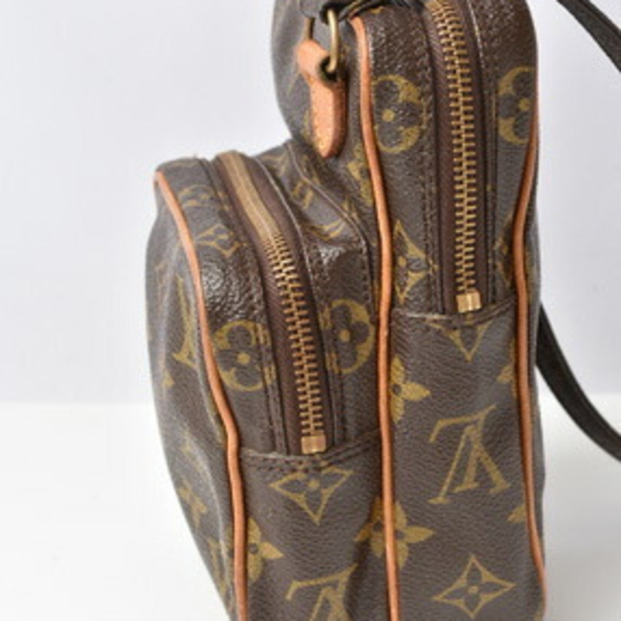 Louis Vuitton shoulder bag pochette LOUIS VUITTON Amazon monogram