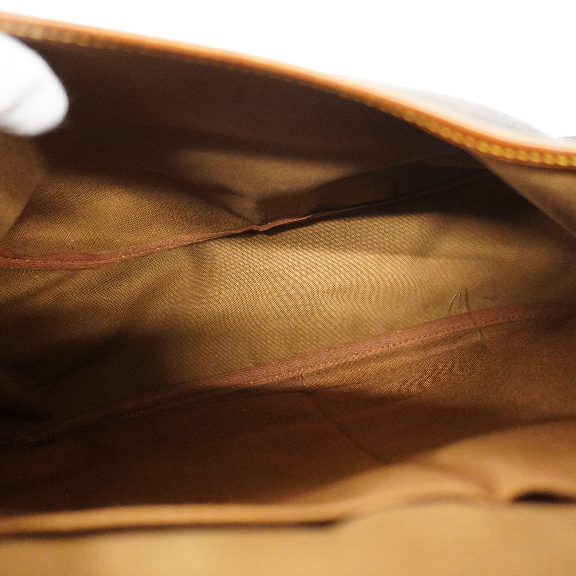 LOUIS VUITTONAuth  Monogram Saumur 35 M42254 Women's Shoulder Bag