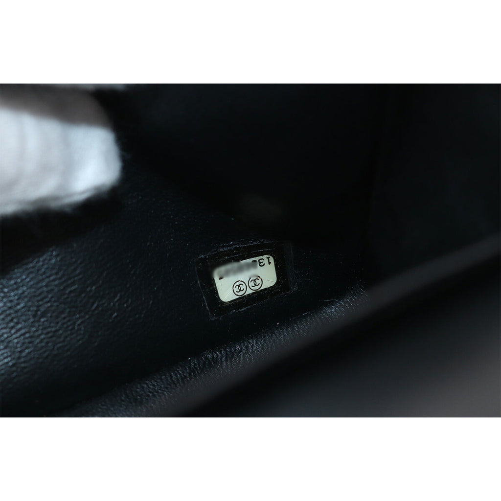 CHANEL Matelasse 25 Chain Shoulder Bag Caviar Skin Black A01112 Silver Hardware Coco Mark