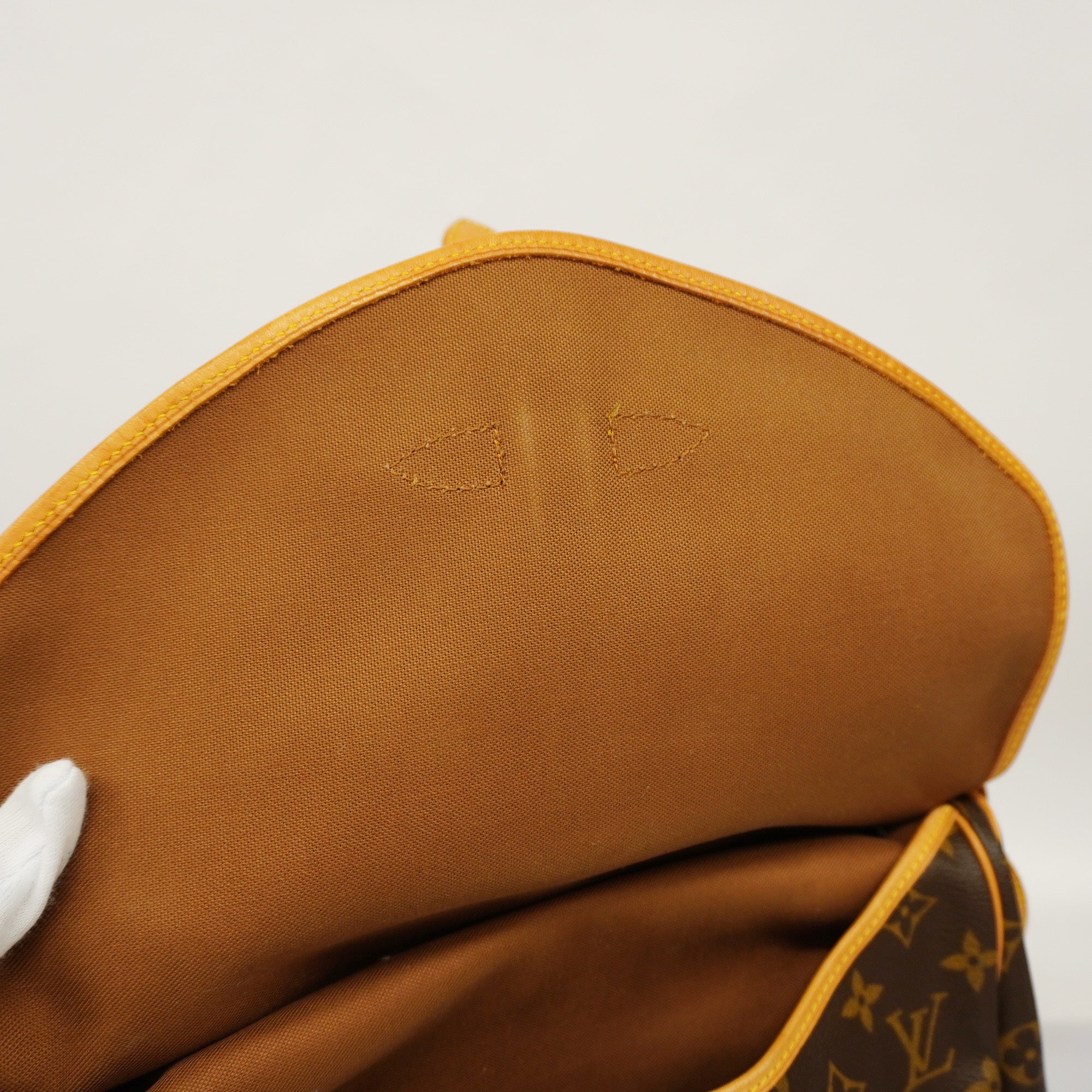 LOUIS VUITTONAuth  Monogram Saumur 30 M42256 Women's Shoulder Bag