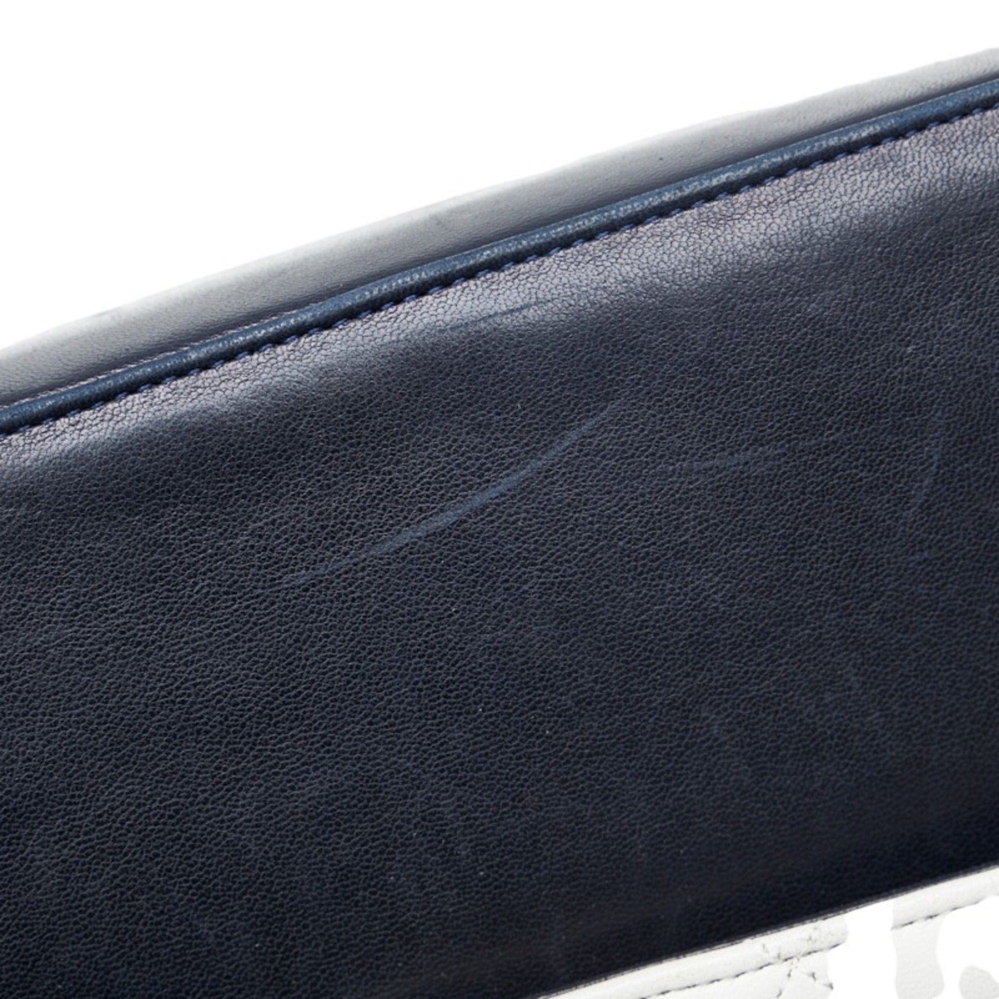 CHANEL matelasse bicolor chain shoulder bag navy white lambskin ladies