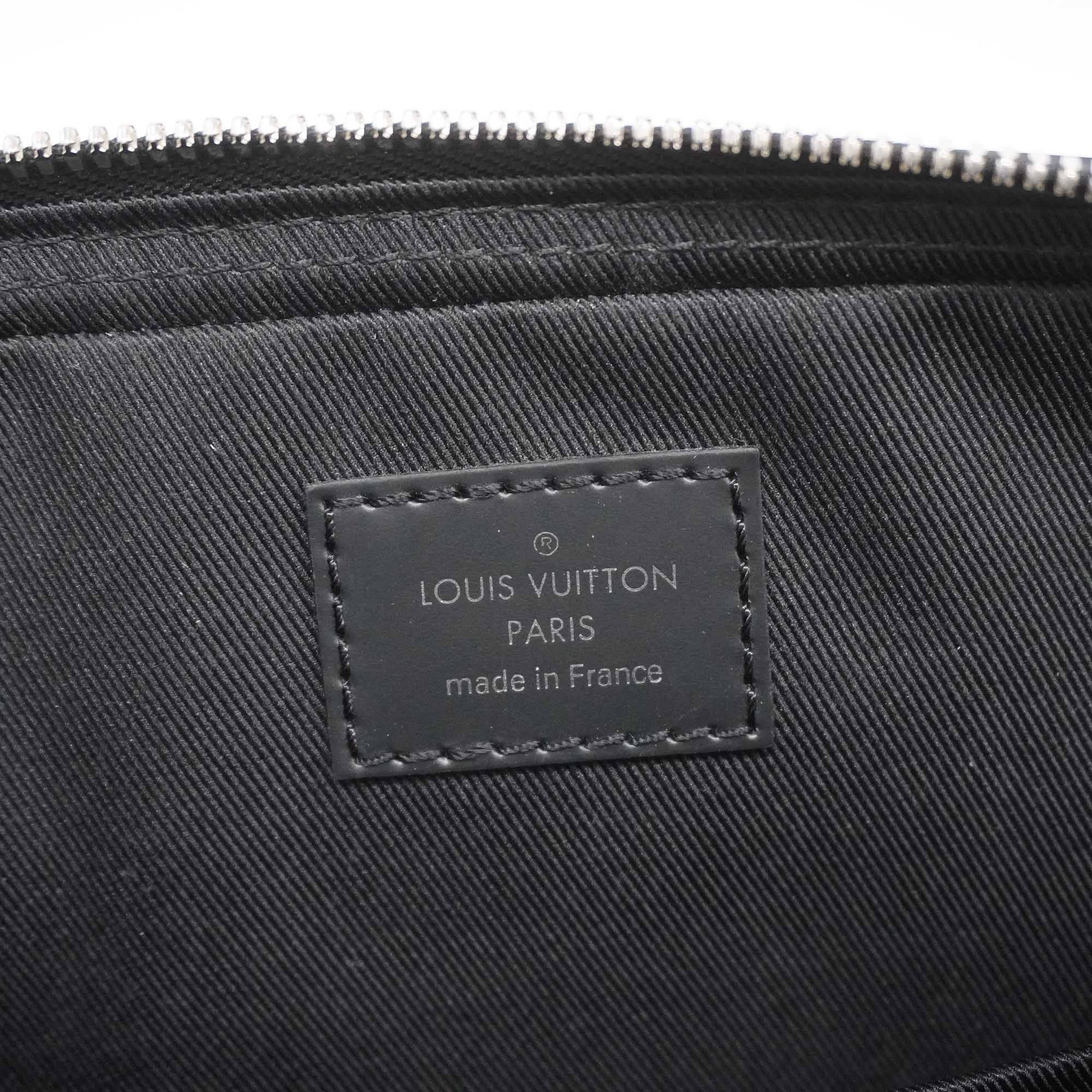 LOUIS VUITTONAuth  Damier Graphite Trio Messenger N58040 Men's Shoulder Bag
