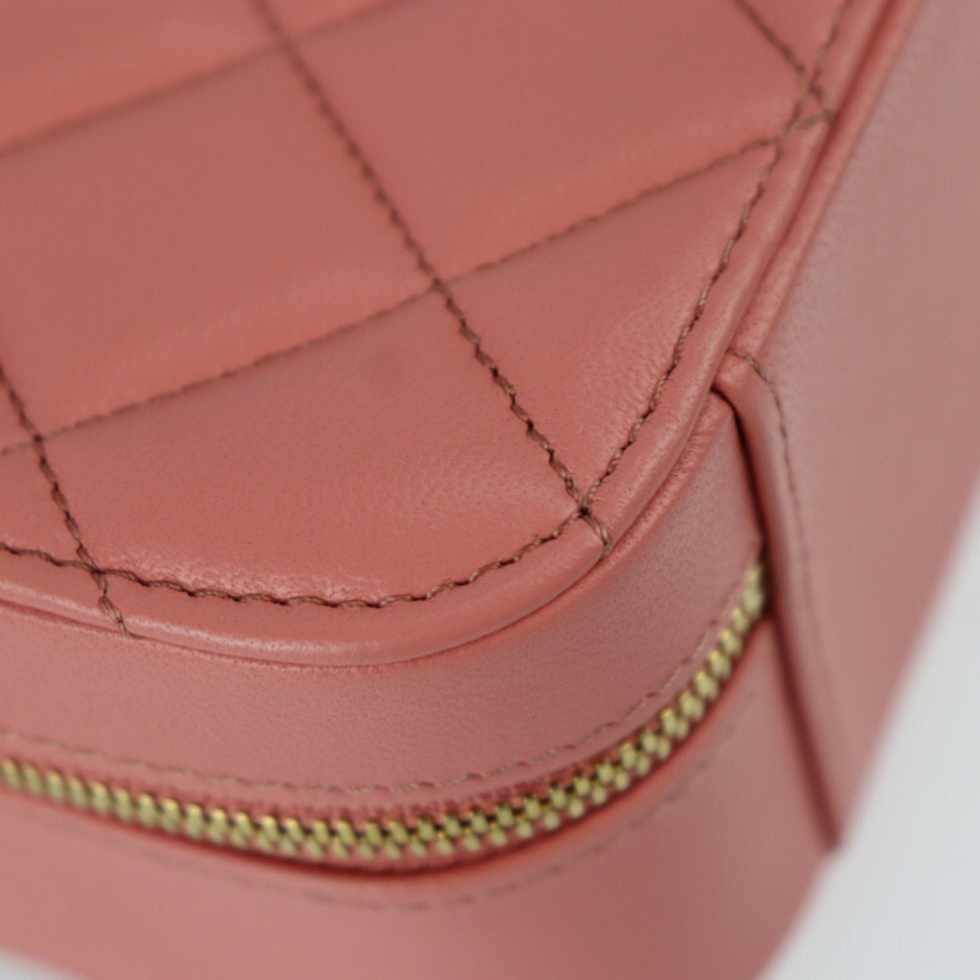 CHANEL Small Vanity Shoulder Bag AS3318 Leather Pink Series Gold Metal Fittings Top Handle Case Matrasse Coco Mark Chain 2WAY Handbag Round Fastener