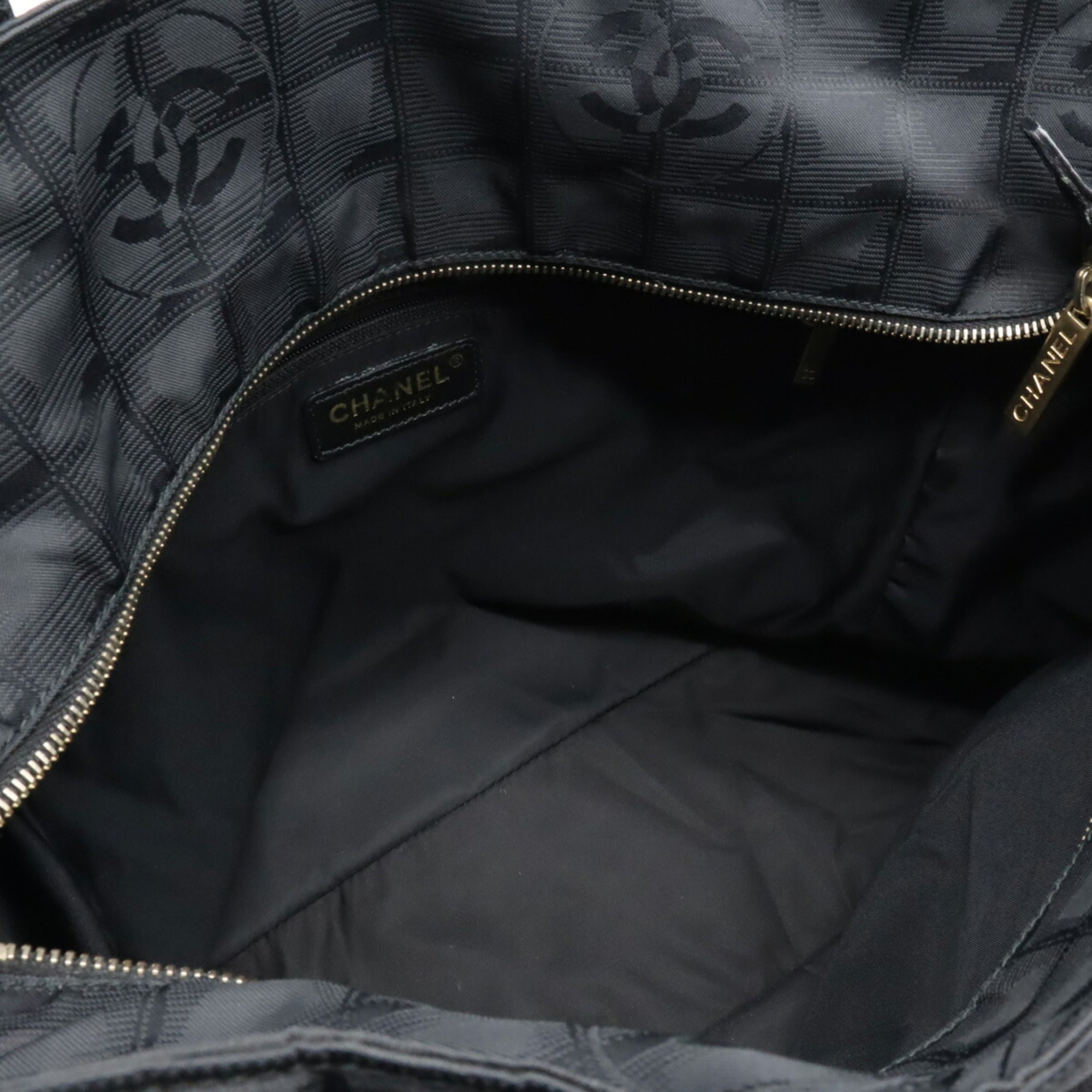 CHANEL NEW Line New Tote GM Bag Shoulder Nylon Leather Black A15825