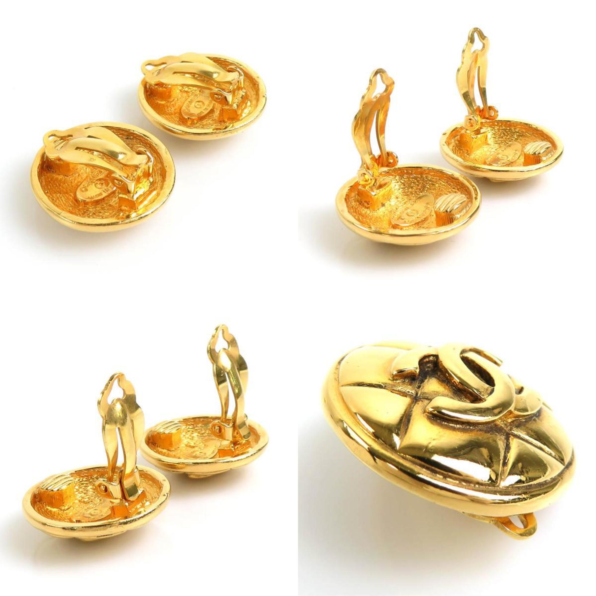 CHANEL earrings here mark metal gold ladies