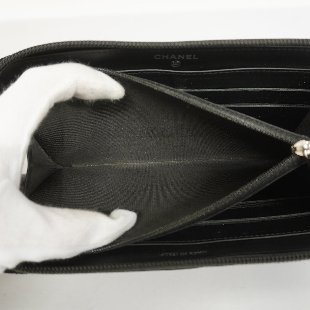 CHANELAuth  Long Wallet [bi-fold] Gold Hardware Women's Caviar Leather Long Wall